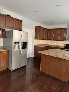 Photo 7 of Unit Upper, 10 Devondale Avenue, Brampton, Vales of Castlemore — HOMEH