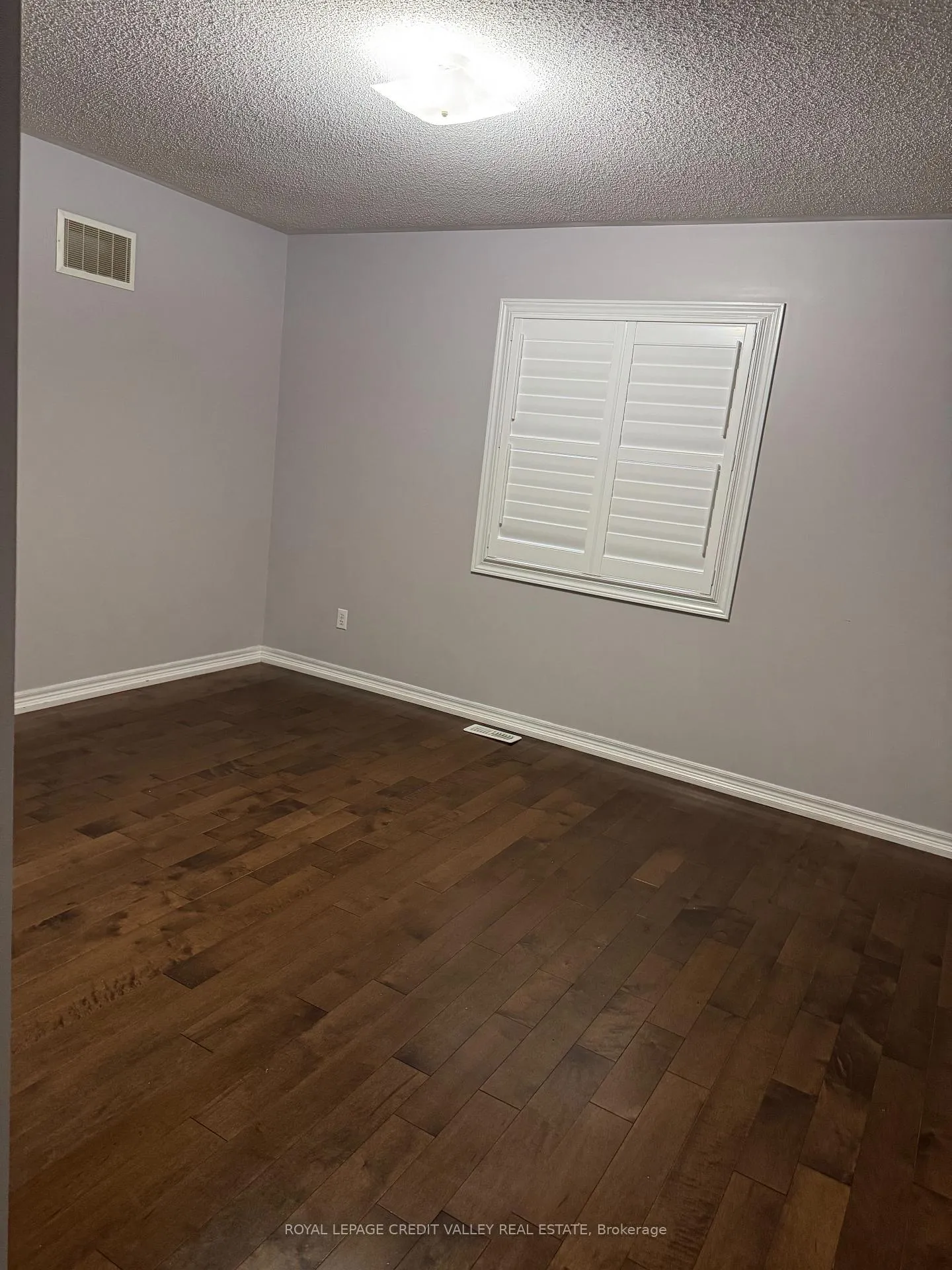 Photo 24 of Unit Upper, 10 Devondale Avenue, Brampton, Vales of Castlemore — HOMEH