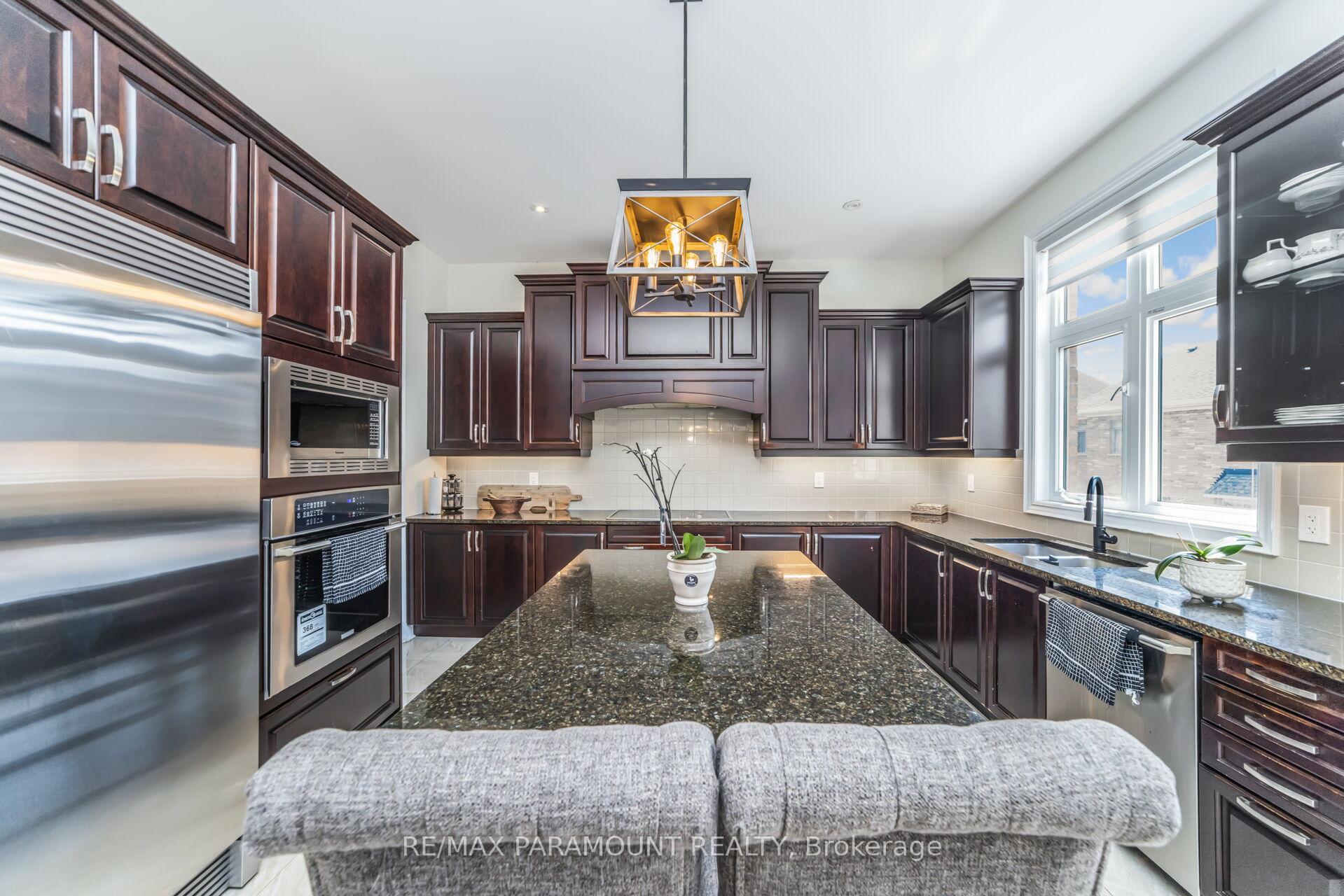 Photo 16 of 8 Accolade Court, Brampton, Credit Valley — HOMEH