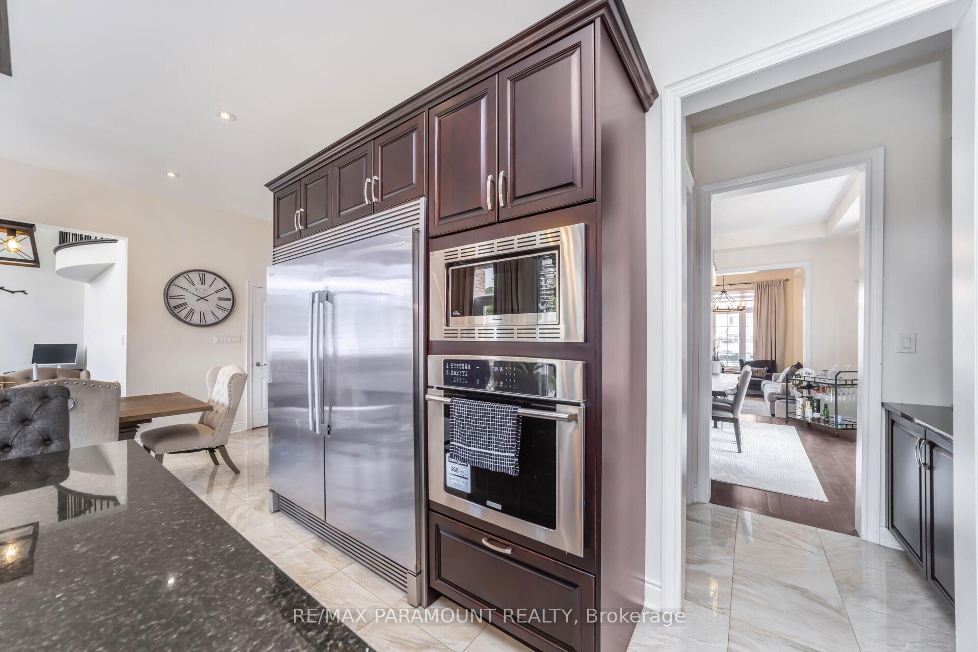 Photo 17 of 8 Accolade Court, Brampton, Credit Valley — HOMEH