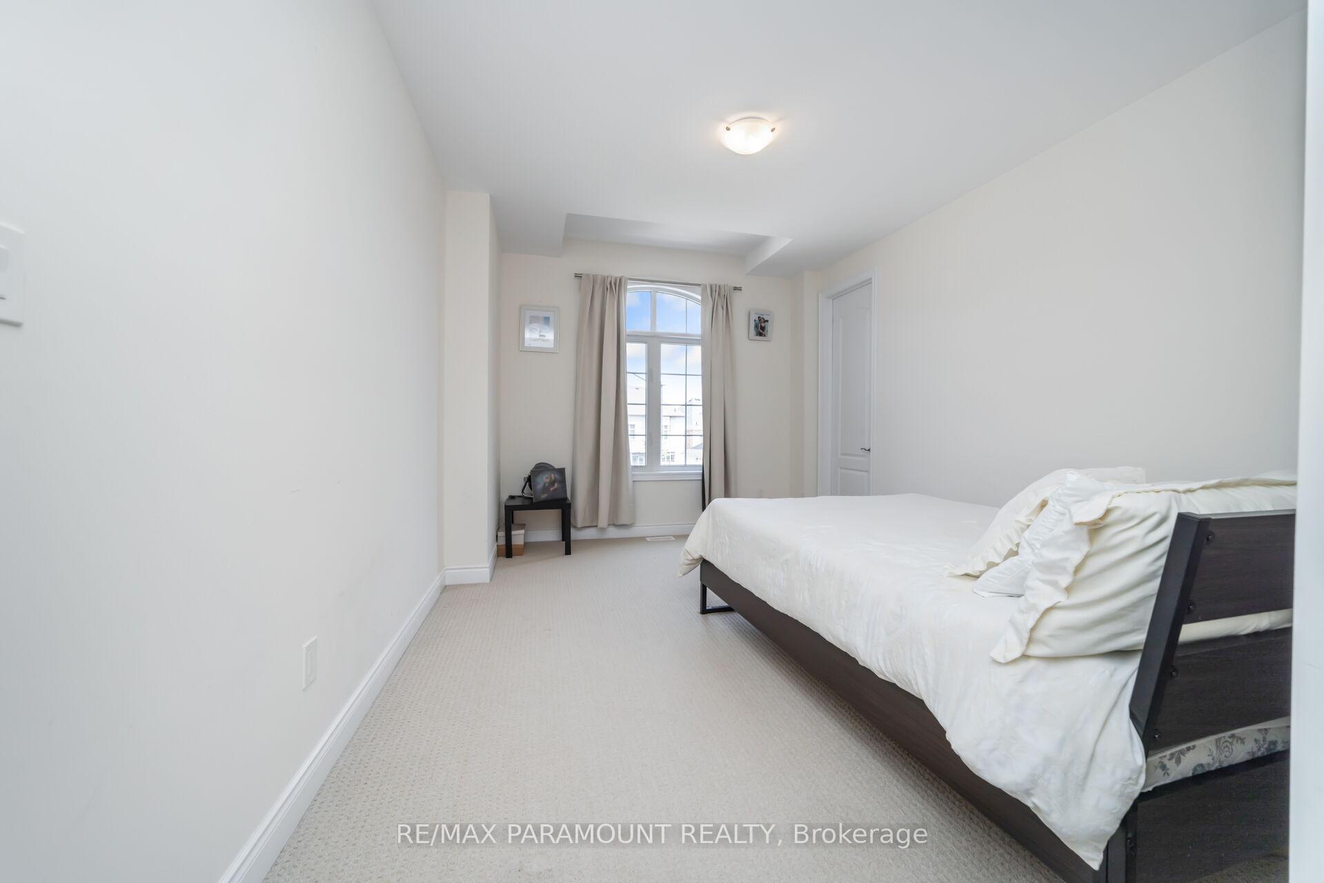 Photo 33 of 8 Accolade Court, Brampton, Credit Valley — HOMEH