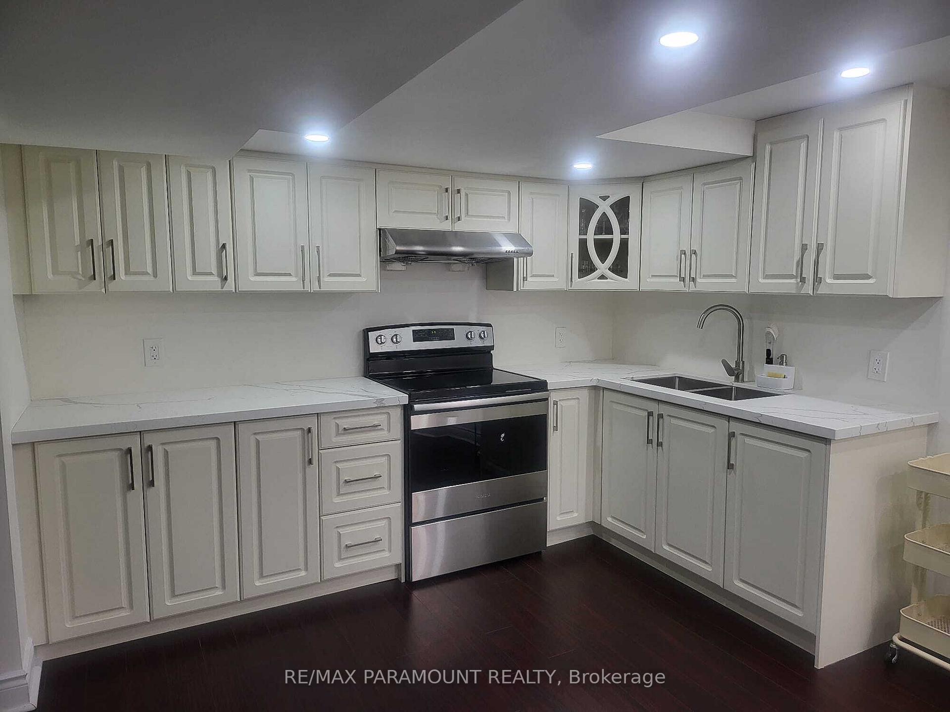 Photo 38 of 8 Accolade Court, Brampton, Credit Valley — HOMEH