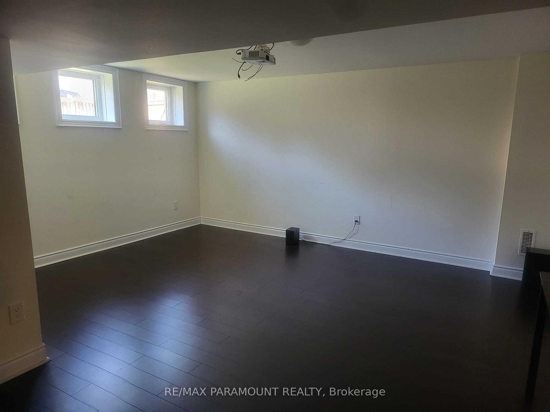 Photo 40 of 8 Accolade Court, Brampton, Credit Valley — HOMEH