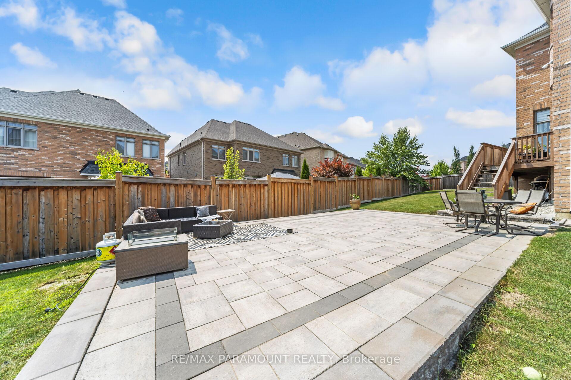 Photo 42 of 8 Accolade Court, Brampton, Credit Valley — HOMEH
