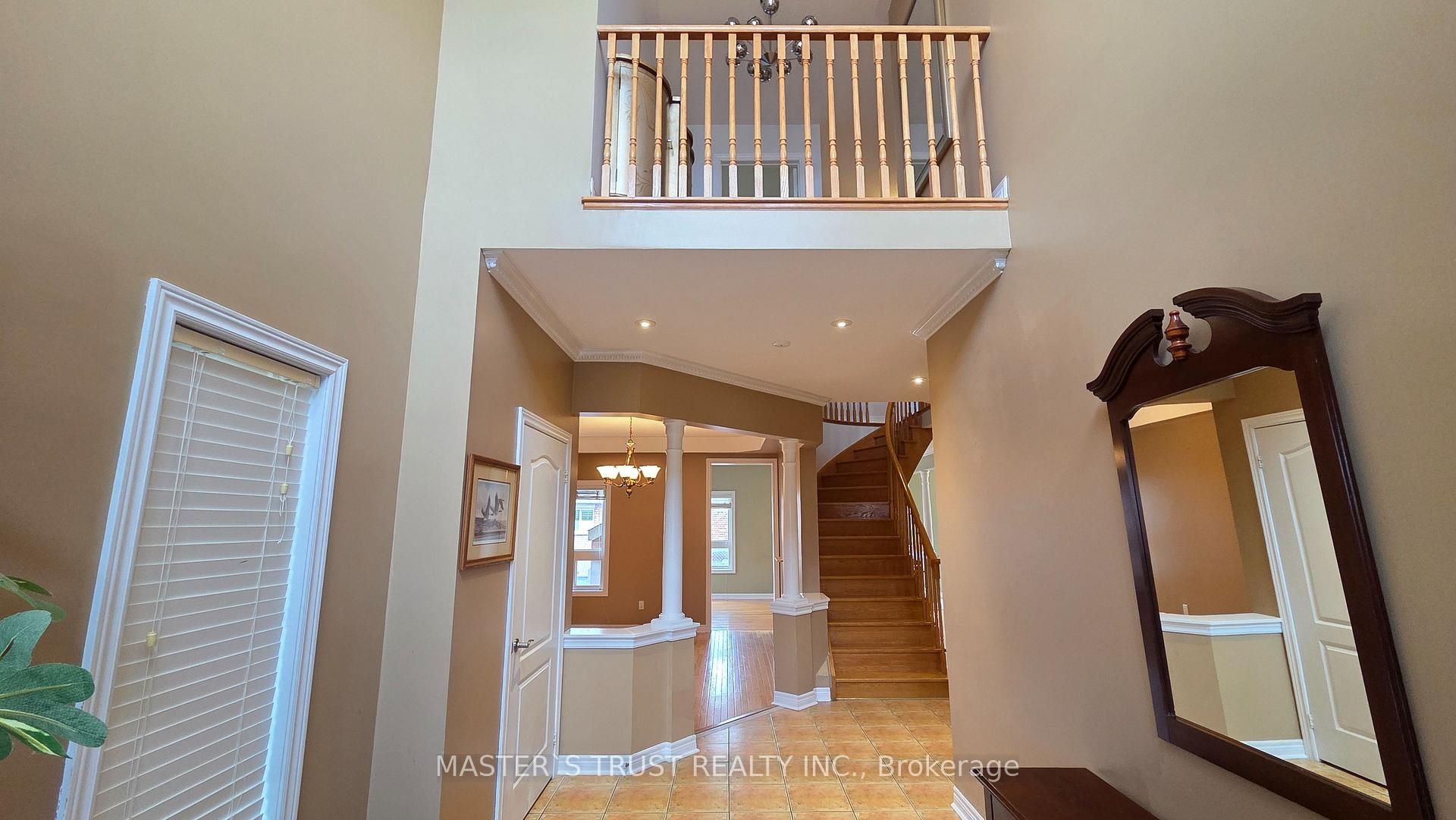 Photo 4 of 71 Reddenhurst Crescent, Georgina, Keswick South — HOMEH