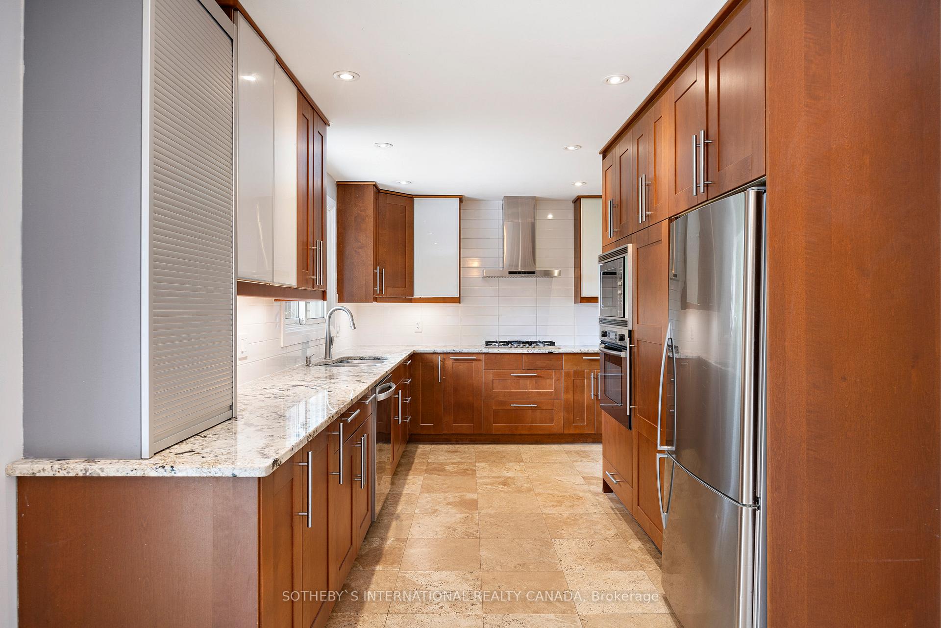 Photo 7 of 4470 Cosburn Crescent, Burlington, Shoreacres — HOMEH