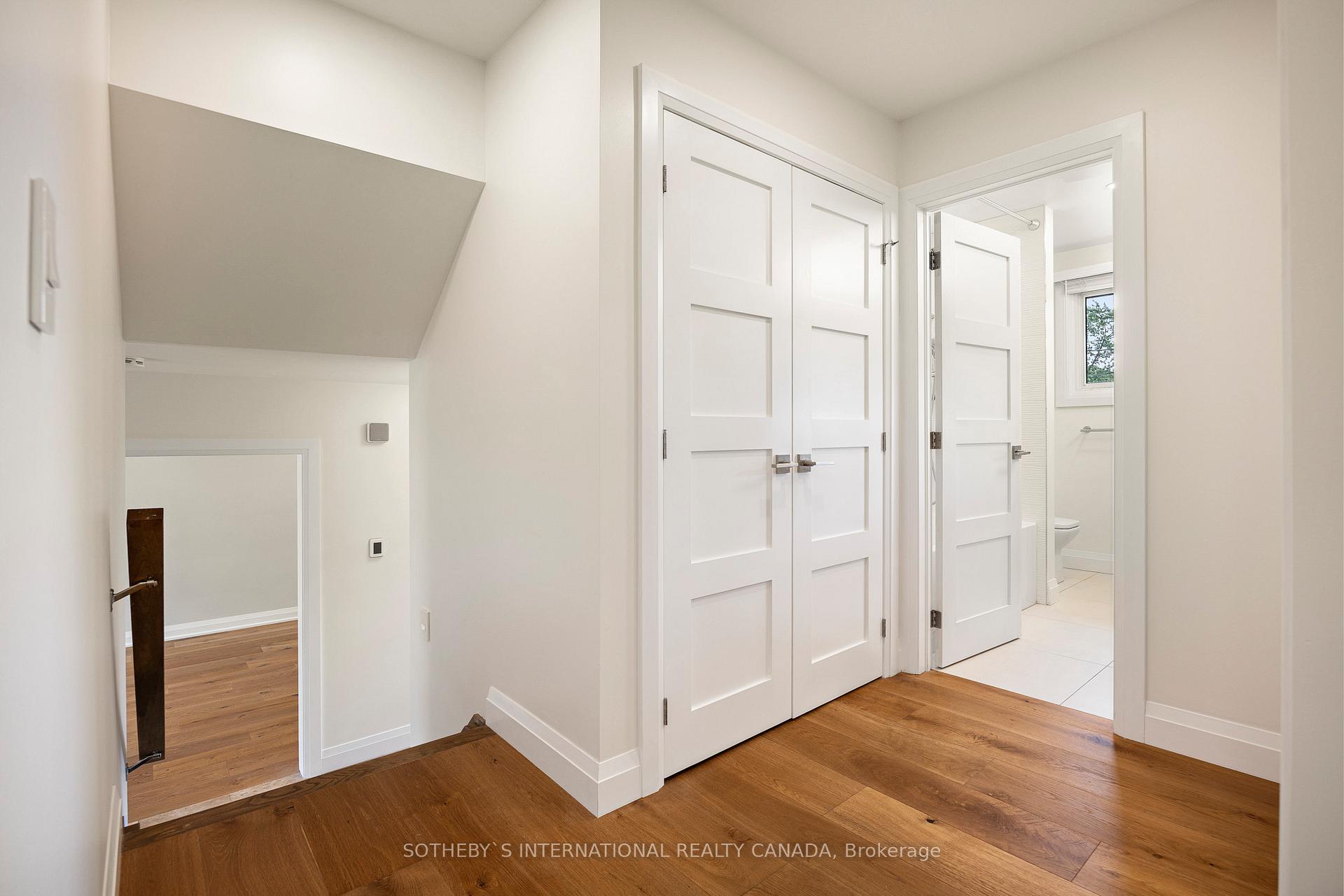 Photo 10 of 4470 Cosburn Crescent, Burlington, Shoreacres — HOMEH