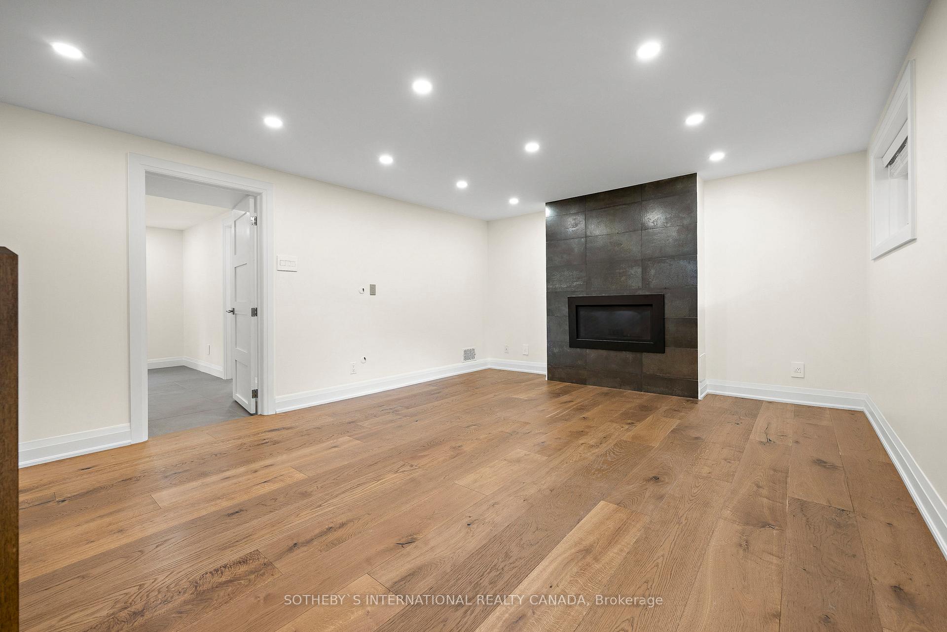 Photo 16 of 4470 Cosburn Crescent, Burlington, Shoreacres — HOMEH