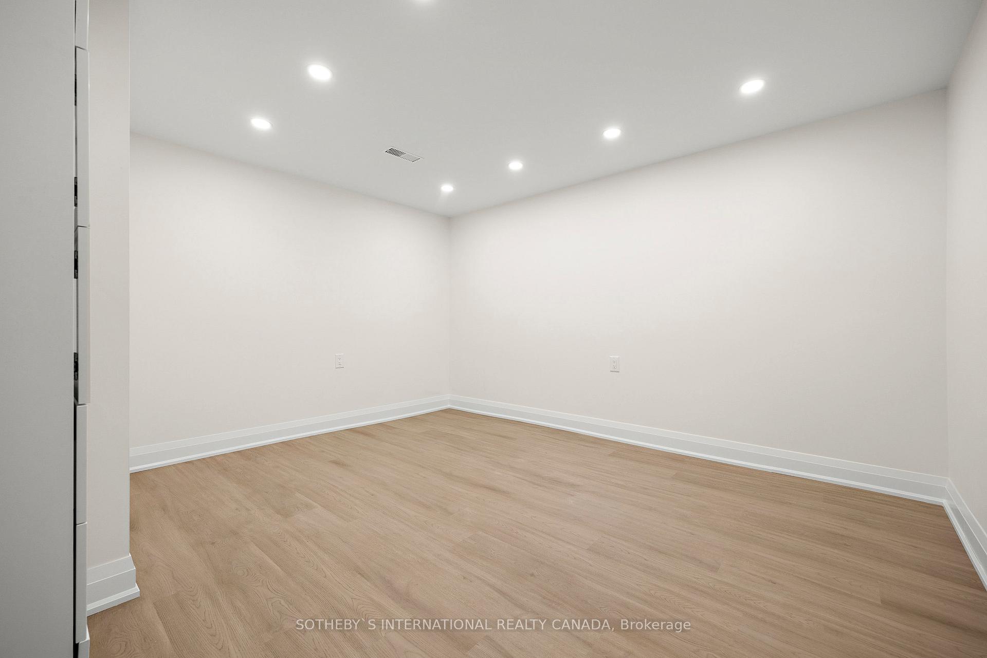 Photo 20 of 4470 Cosburn Crescent, Burlington, Shoreacres — HOMEH