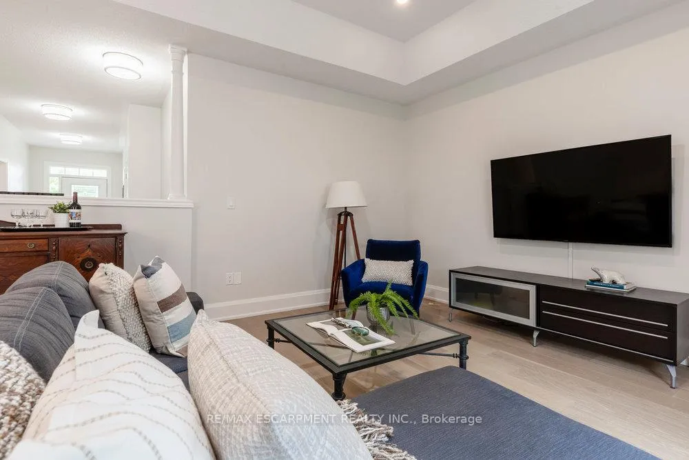 Photo 6 of 84 Sandollar Drive, Hamilton, Rural Glanbrook — HOMEH