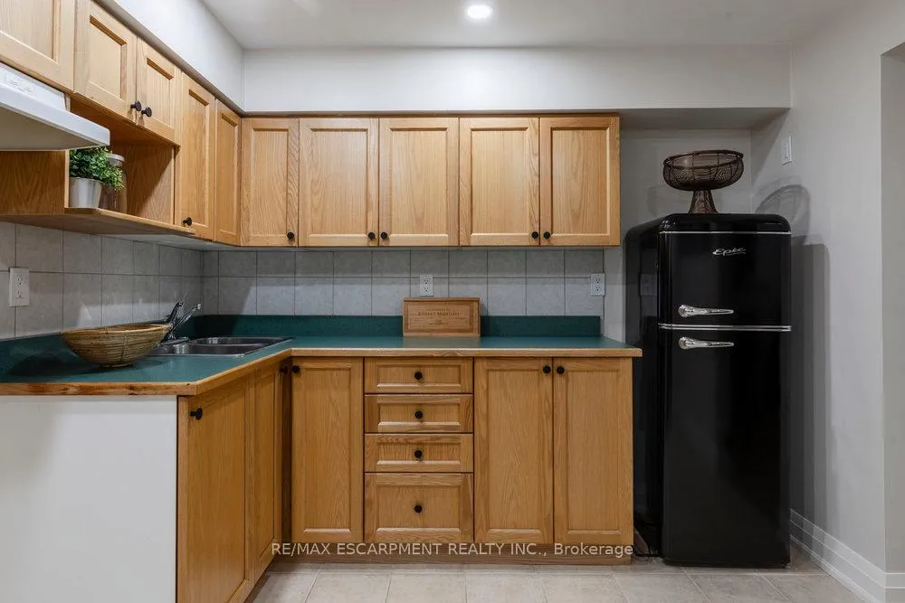 Photo 39 of 84 Sandollar Drive, Hamilton, Rural Glanbrook — HOMEH