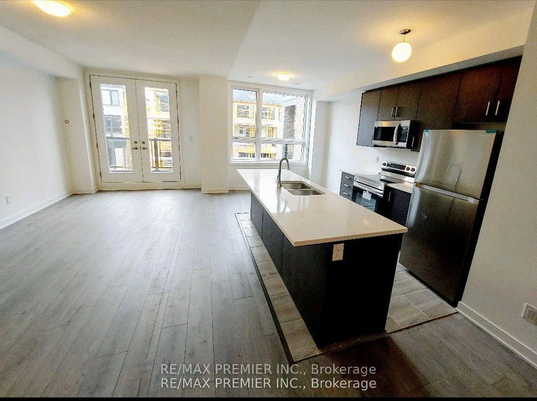 Photo 7 of 52 Red Maple Lane, Barrie, Innis-Shore — HOMEH