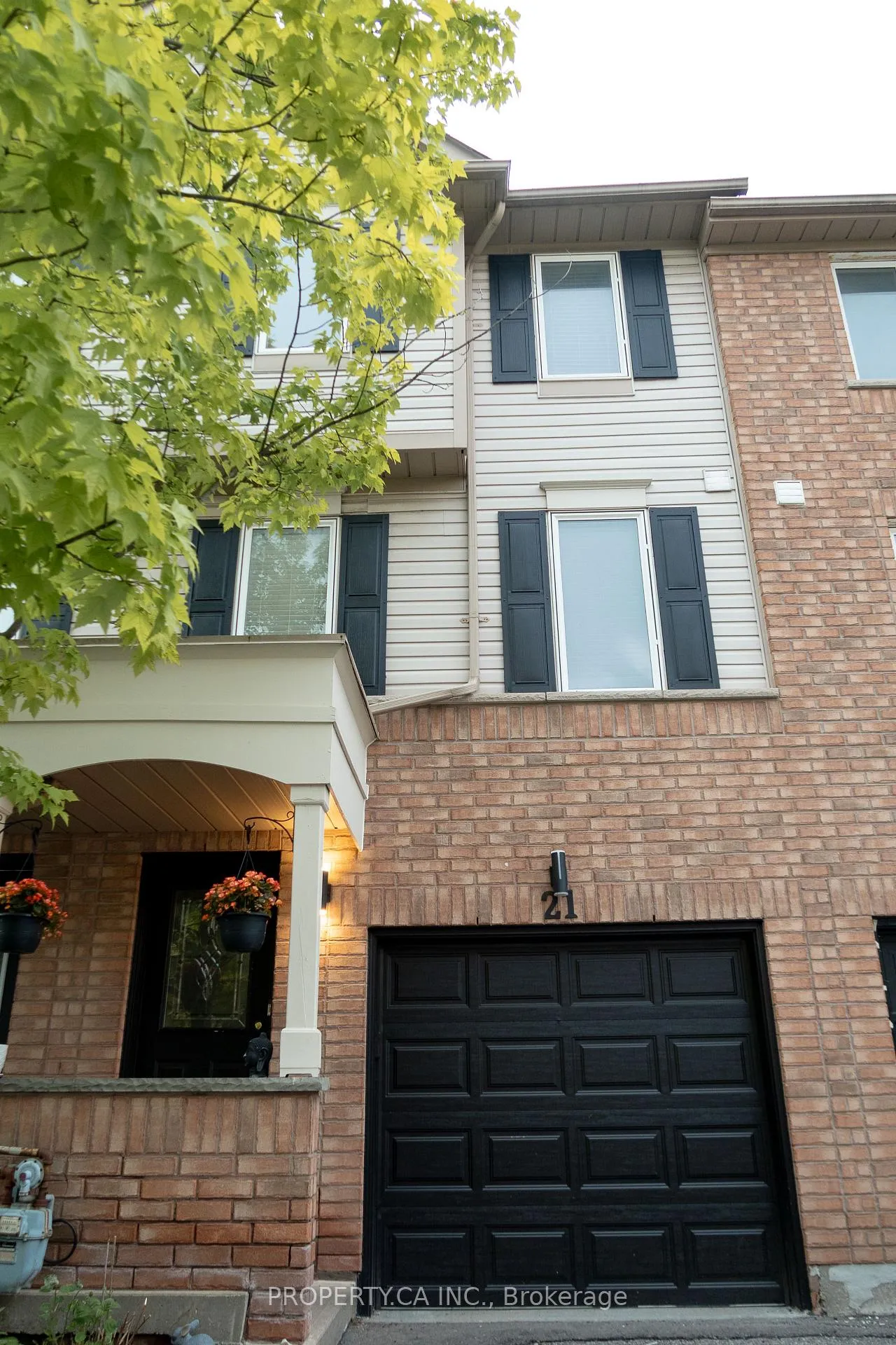 Photo 2 of 21 McGonigal Lane, Ajax, Central — HOMEH