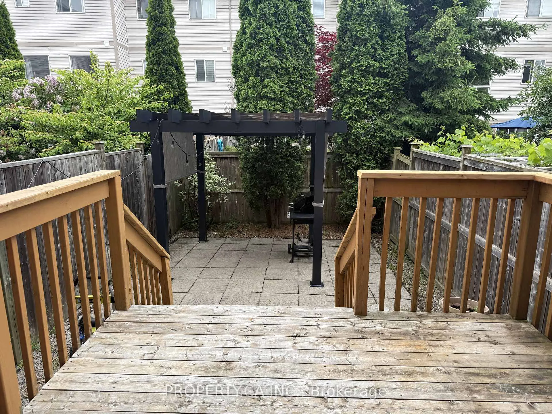 Photo 19 of 21 McGonigal Lane, Ajax, Central — HOMEH