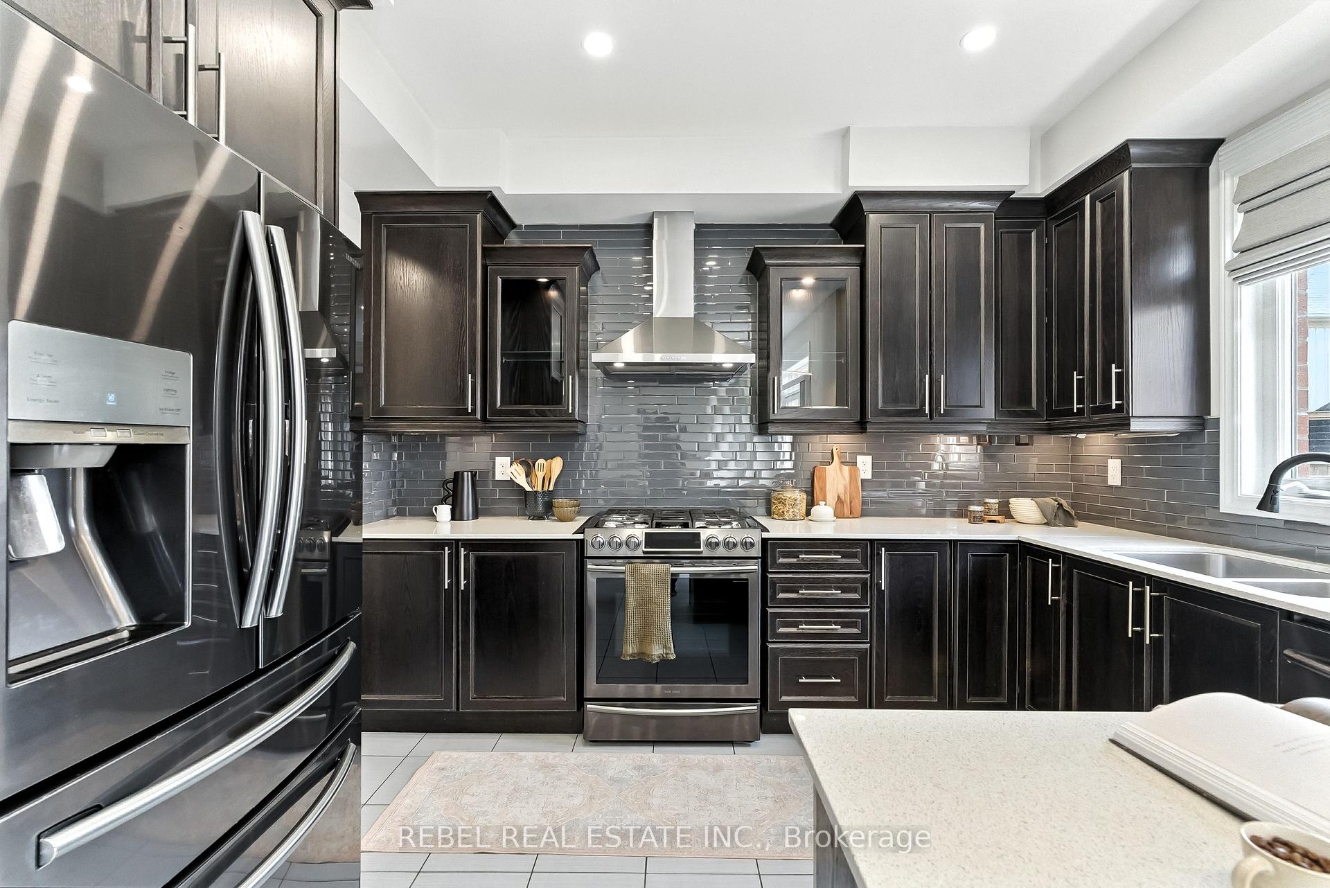 Photo 16 of 157 Kenneth Cole Drive, Clarington, Bowmanville — HOMEH