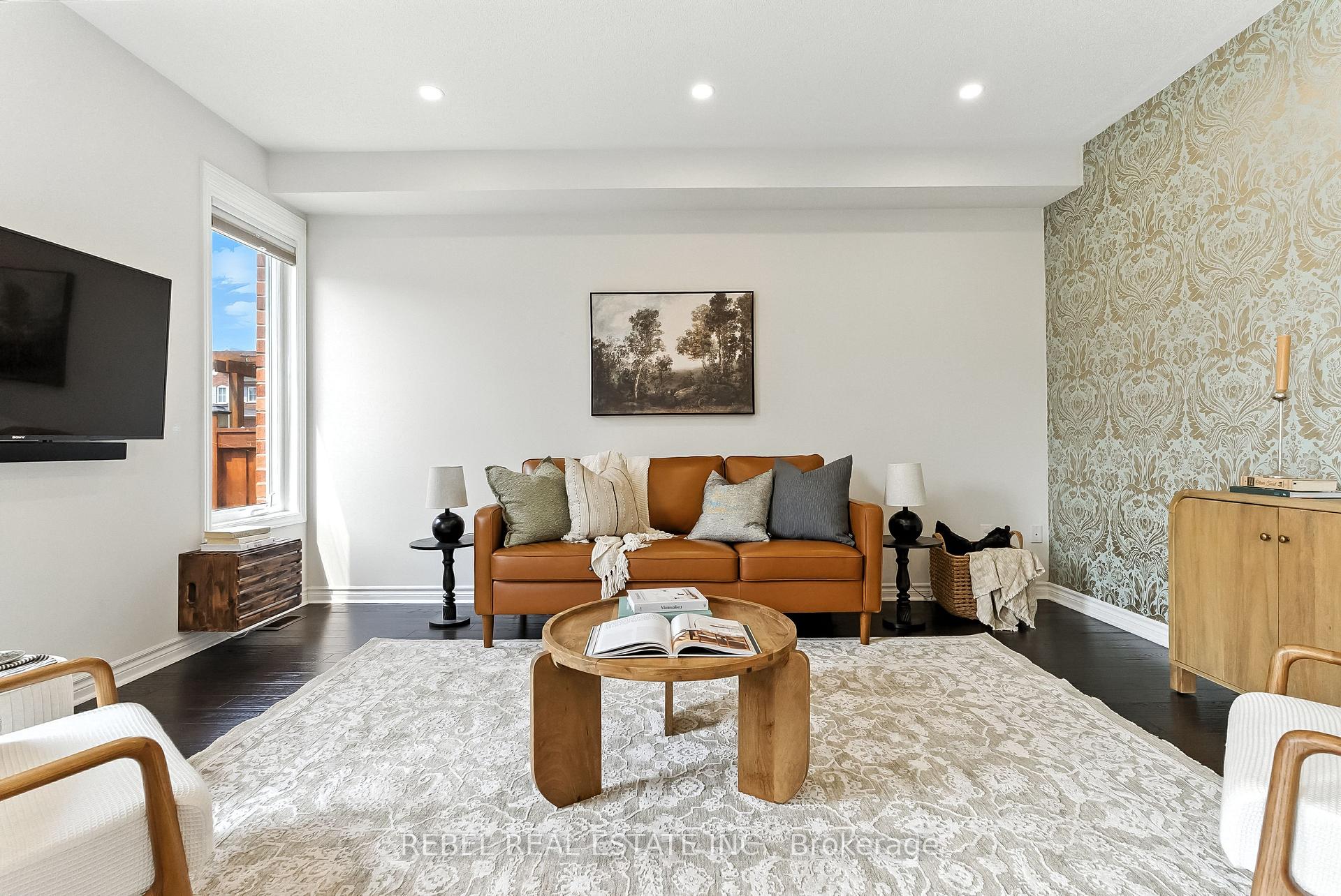 Photo 19 of 157 Kenneth Cole Drive, Clarington, Bowmanville — HOMEH