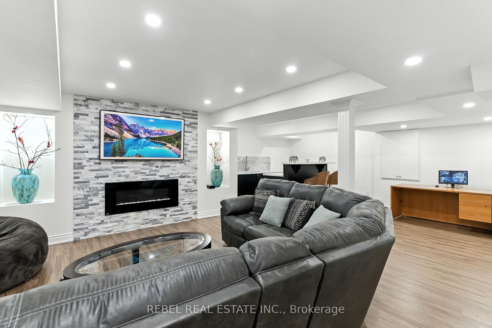 Photo 42 of 157 Kenneth Cole Drive, Clarington, Bowmanville — HOMEH