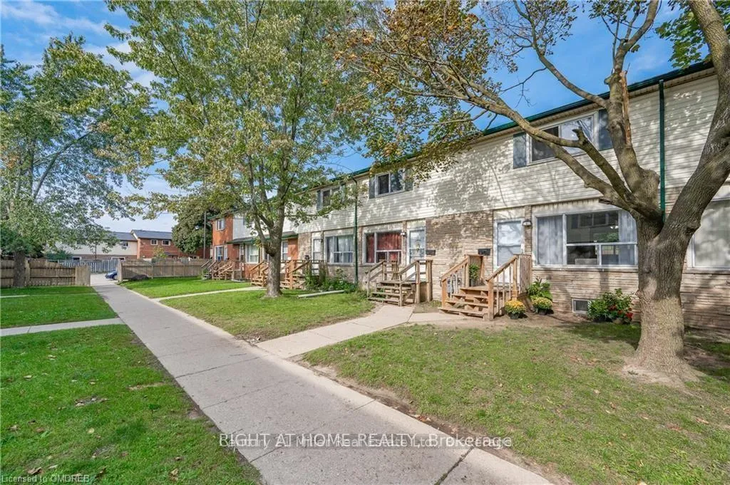 Photo 1 of 164 Jansen Avenue, Kitchener — HOMEH