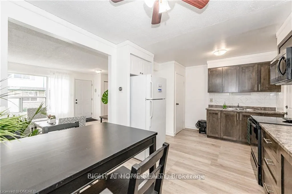 Photo 9 of 164 Jansen Avenue, Kitchener — HOMEH