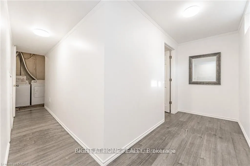 Photo 23 of 164 Jansen Avenue, Kitchener — HOMEH