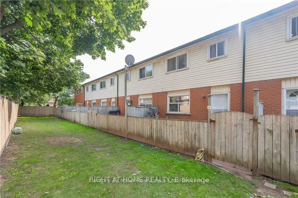 Photo 26 of 164 Jansen Avenue, Kitchener — HOMEH