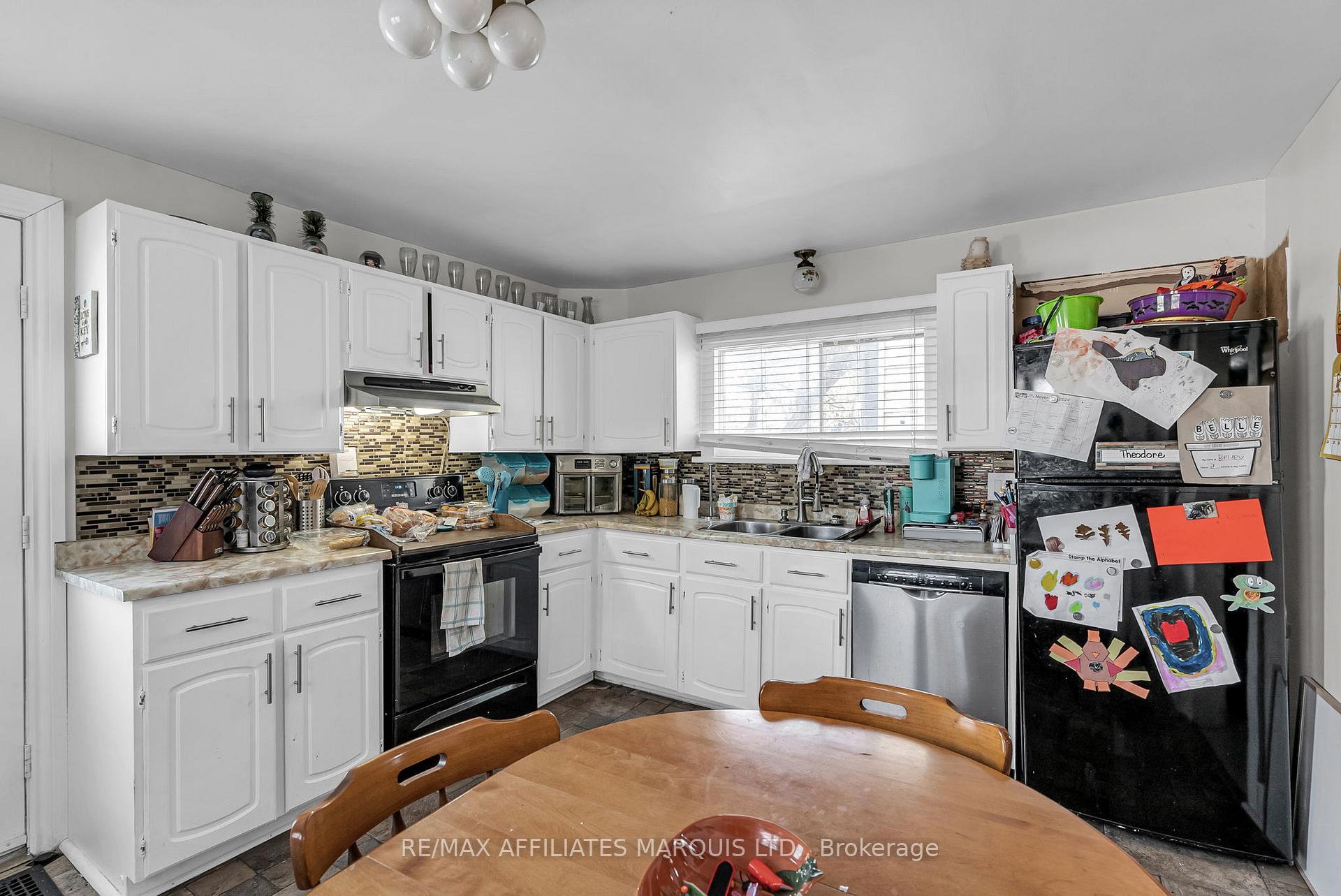 Photo 8 of 316 Mcconnell Avenue, Cornwall — HOMEH