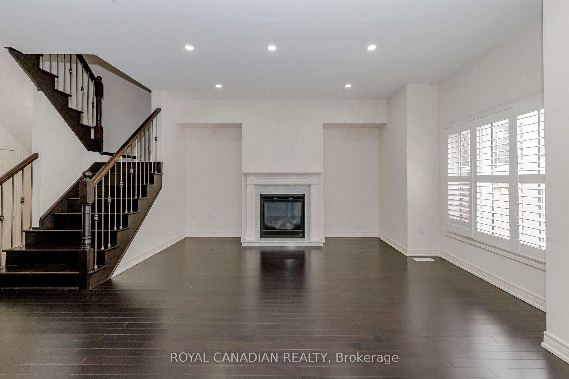 Photo 19 of 3945 Thomas Alton Boulevard, Burlington, Alton — HOMEH