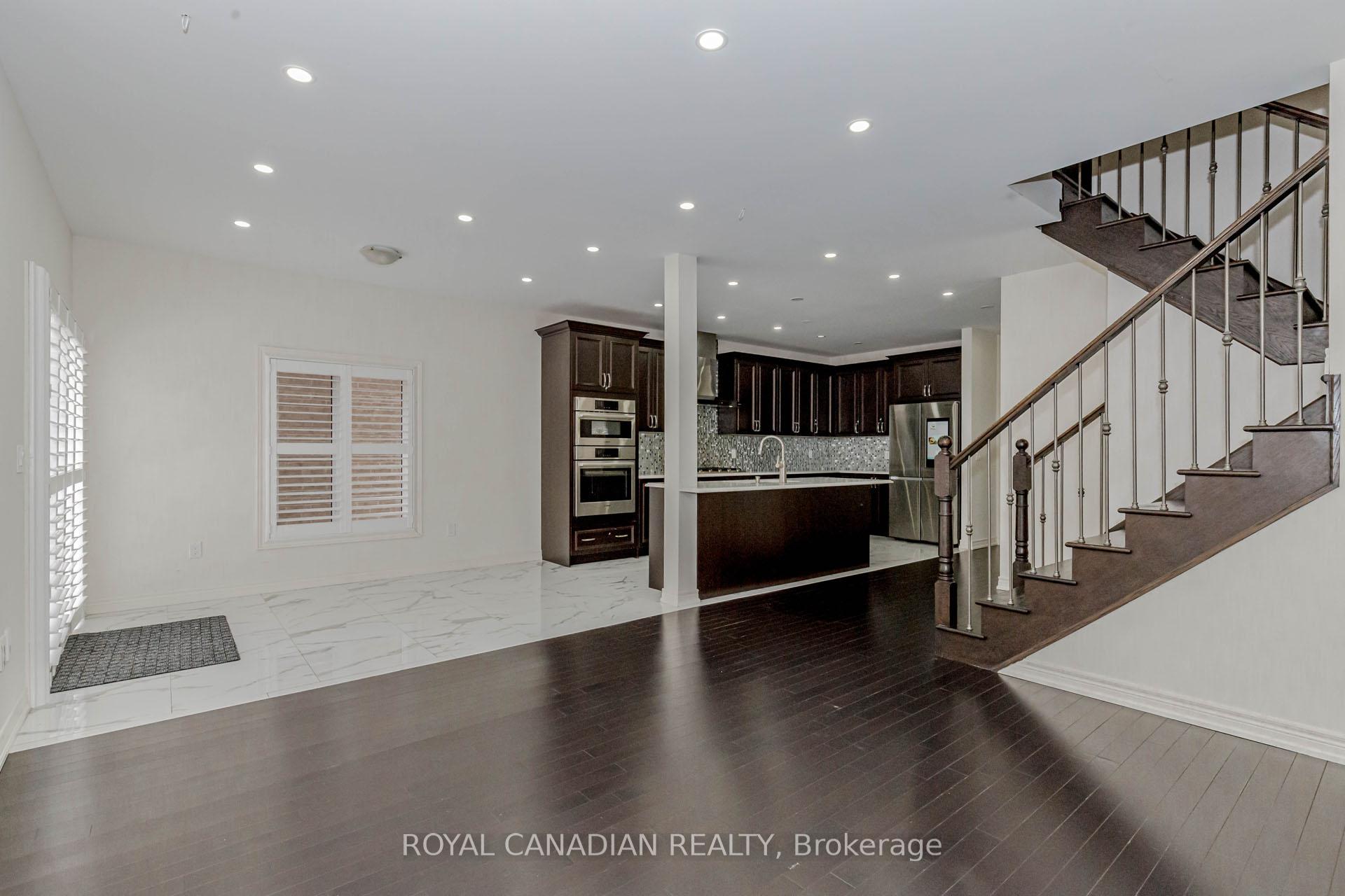 Photo 21 of 3945 Thomas Alton Boulevard, Burlington, Alton — HOMEH