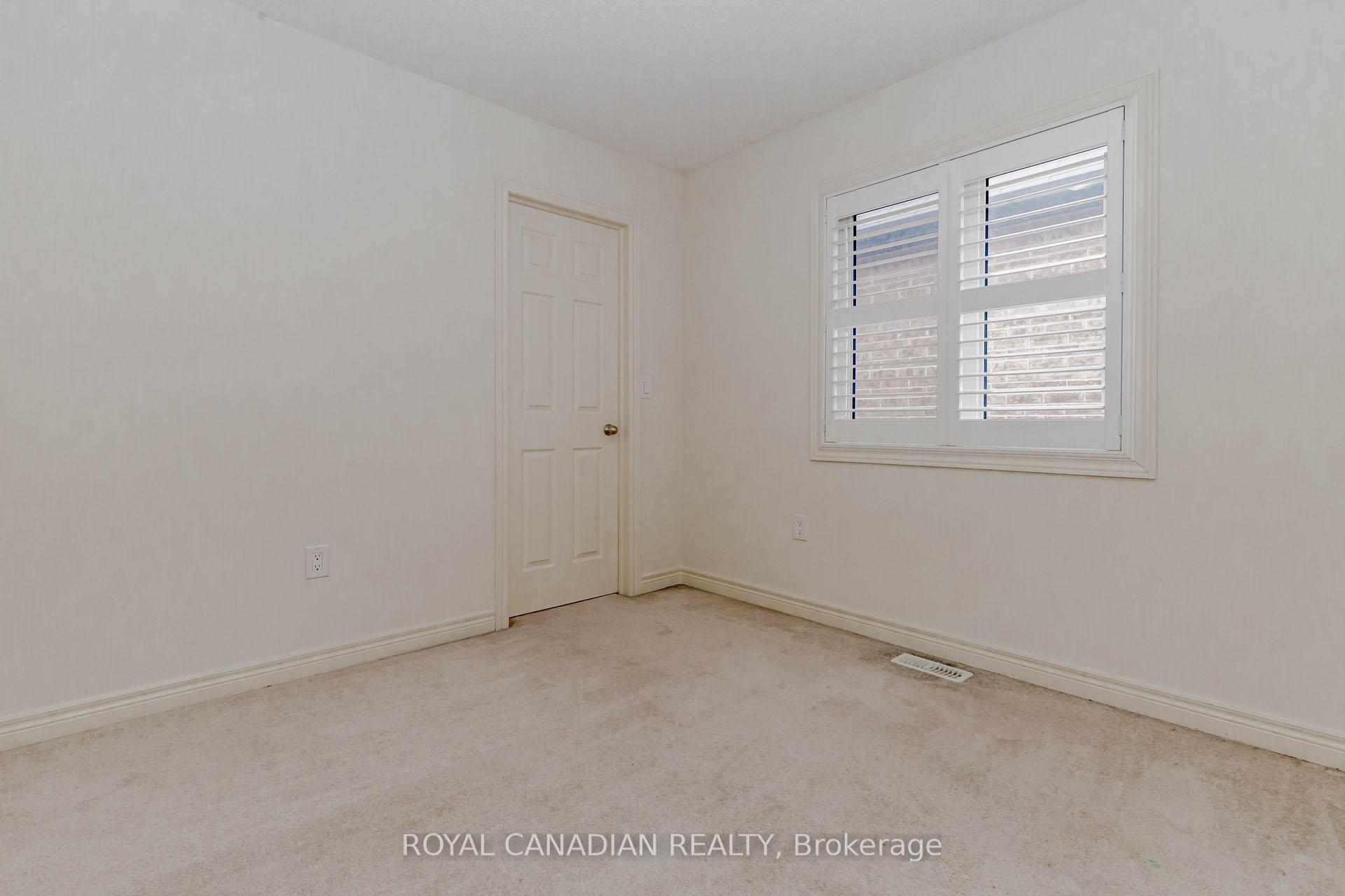 Photo 35 of 3945 Thomas Alton Boulevard, Burlington, Alton — HOMEH