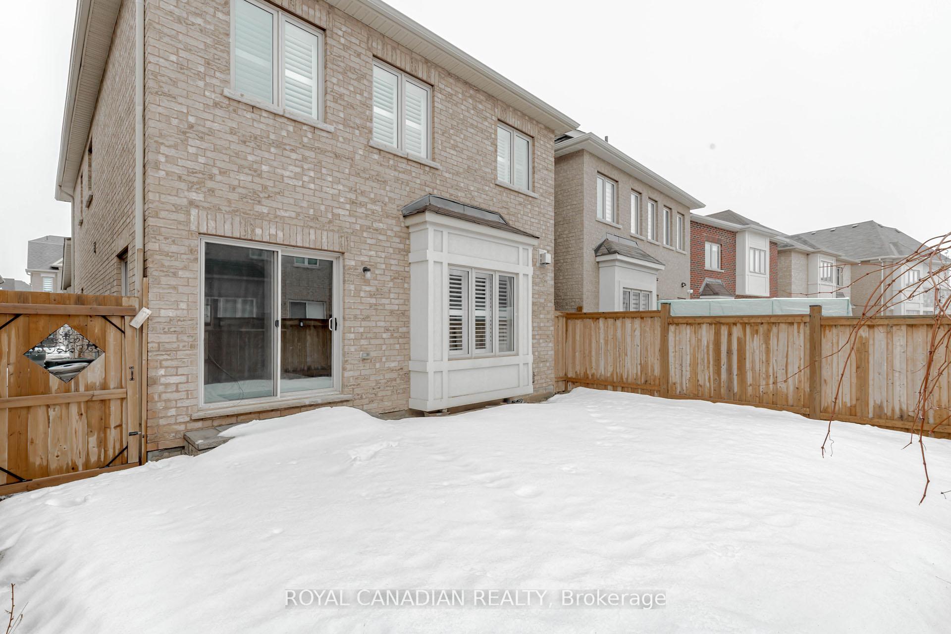 Photo 50 of 3945 Thomas Alton Boulevard, Burlington, Alton — HOMEH