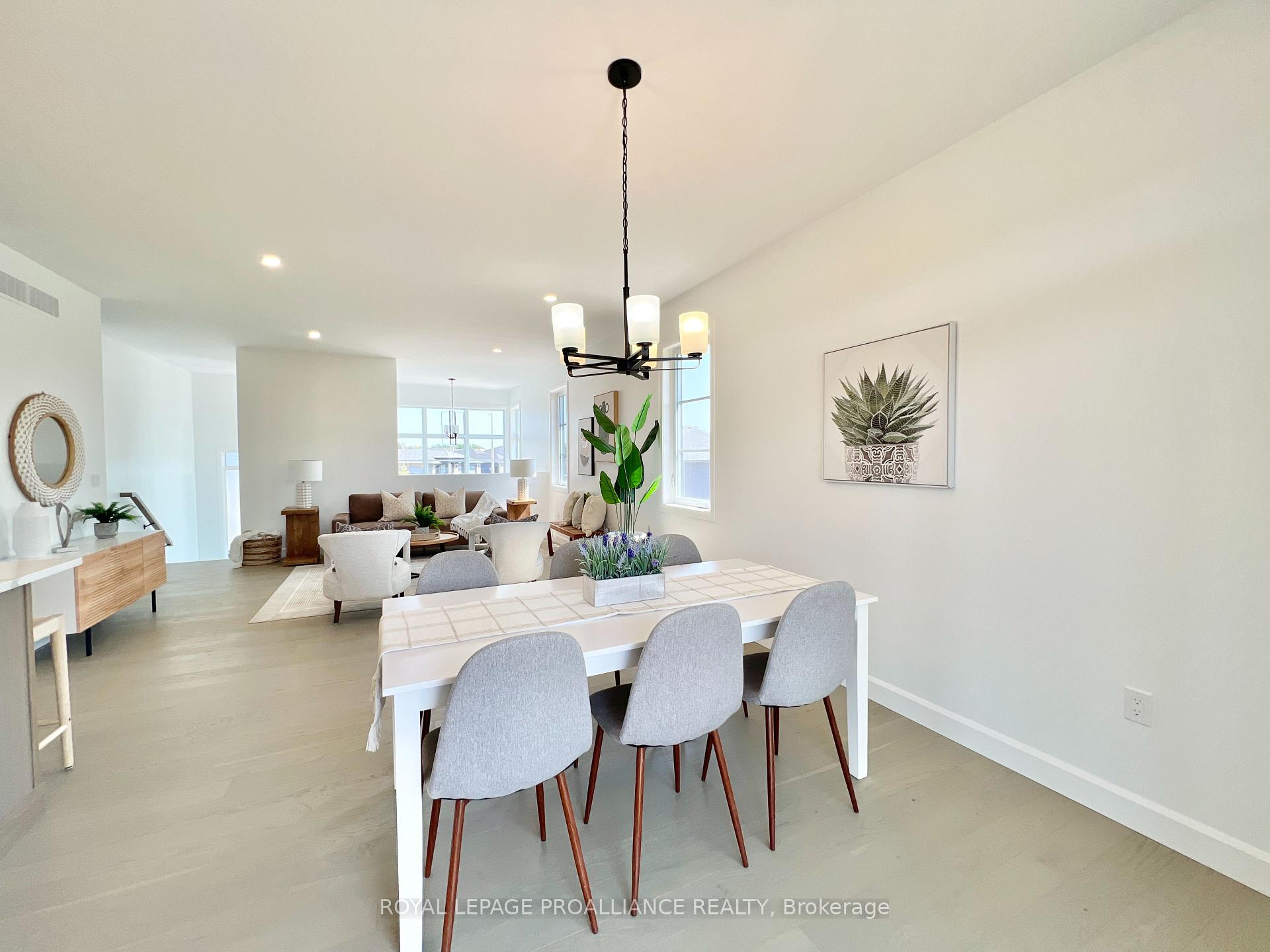Photo 7 of 18 Horton Court, Belleville, Belleville Ward — HOMEH