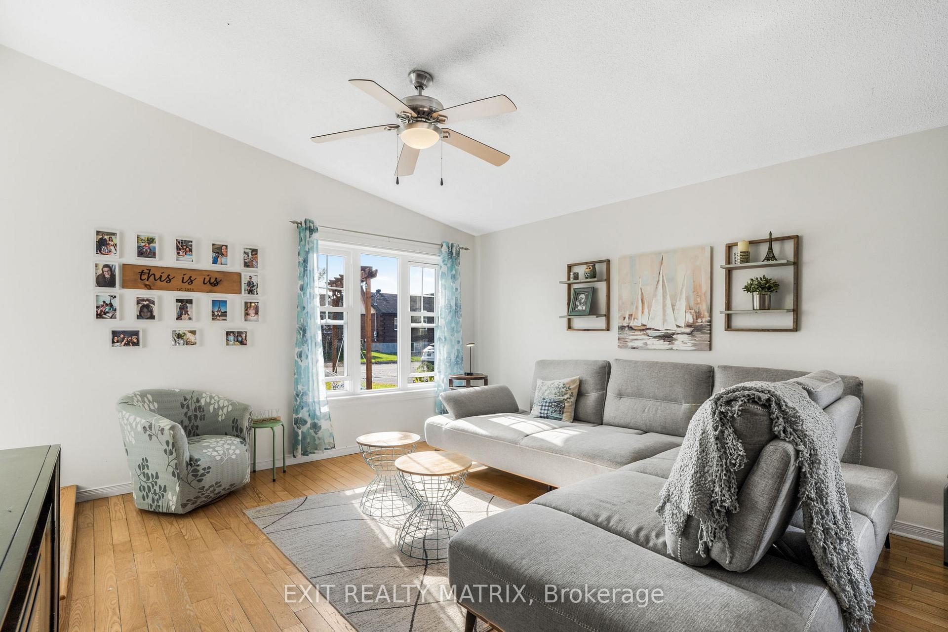 Photo 7 of 876 Queen Street, Champlain, L'Orignal — HOMEH