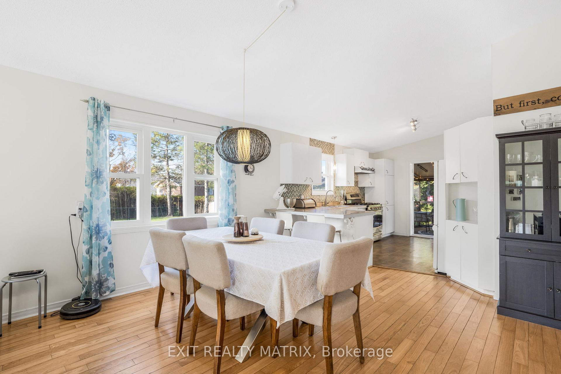 Photo 8 of 876 Queen Street, Champlain, L'Orignal — HOMEH