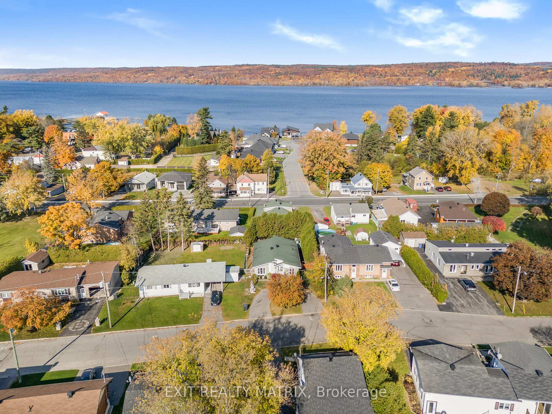 Photo 28 of 876 Queen Street, Champlain, L'Orignal — HOMEH