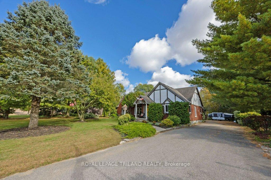 Photo 2 of 6152 Bostwick Road, Central Elgin, Rural Central Elgin — HOMEH