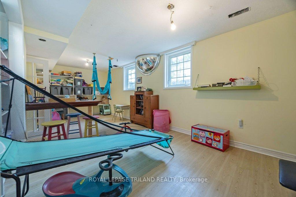 Photo 24 of 6152 Bostwick Road, Central Elgin, Rural Central Elgin — HOMEH