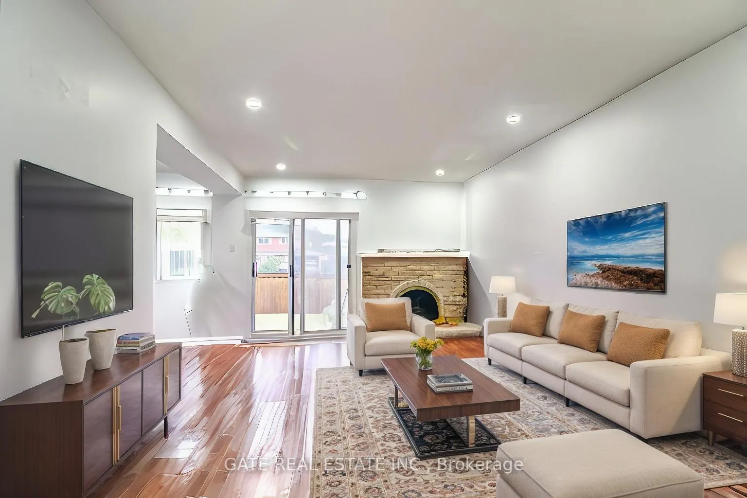 Photo 2 of 23 Greenwich Circle, Brampton, Northgate — HOMEH