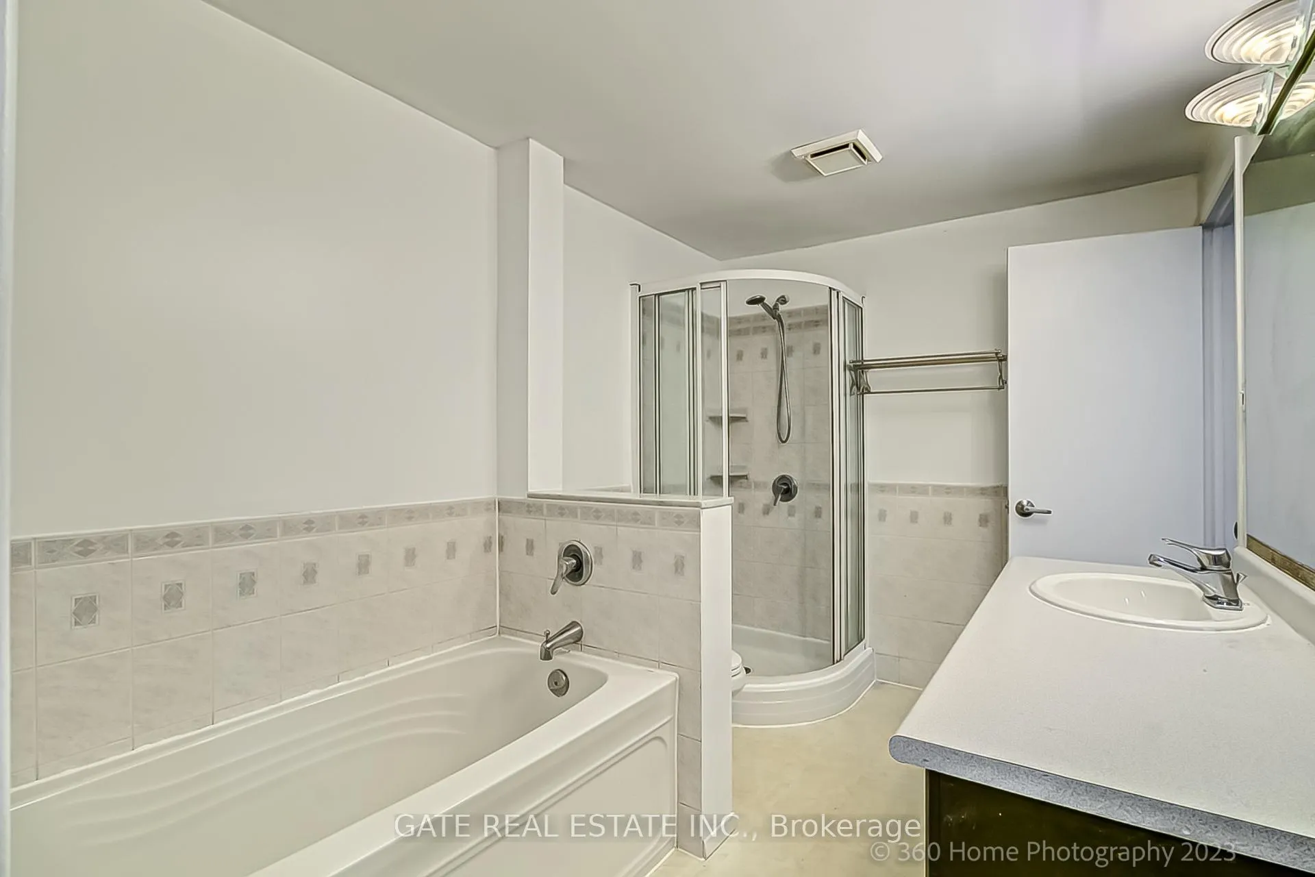 Photo 9 of 23 Greenwich Circle, Brampton, Northgate — HOMEH