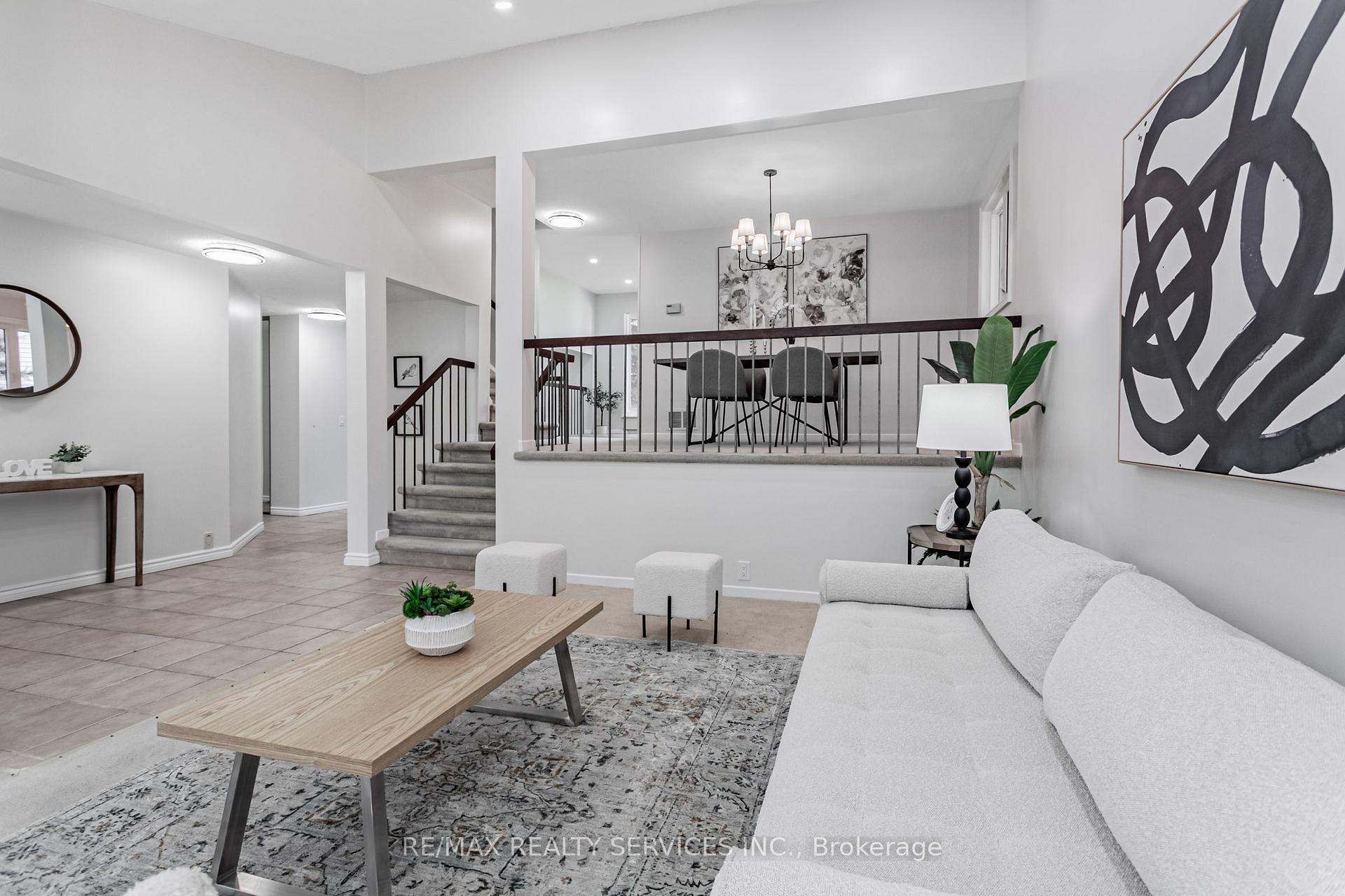 Photo 10 of 16 Marchmount Crescent, Brampton, Central Park — HOMEH