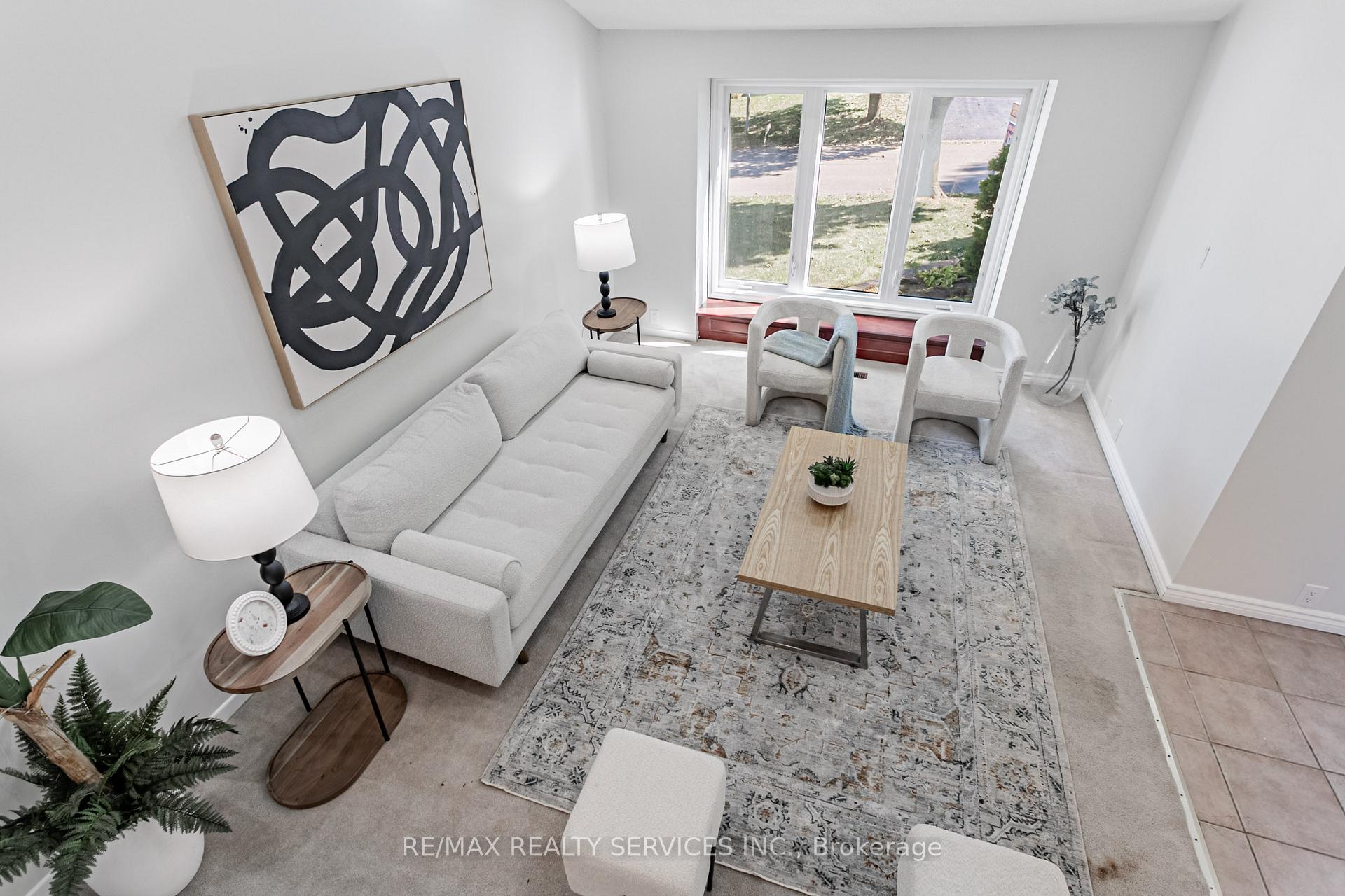 Photo 12 of 16 Marchmount Crescent, Brampton, Central Park — HOMEH