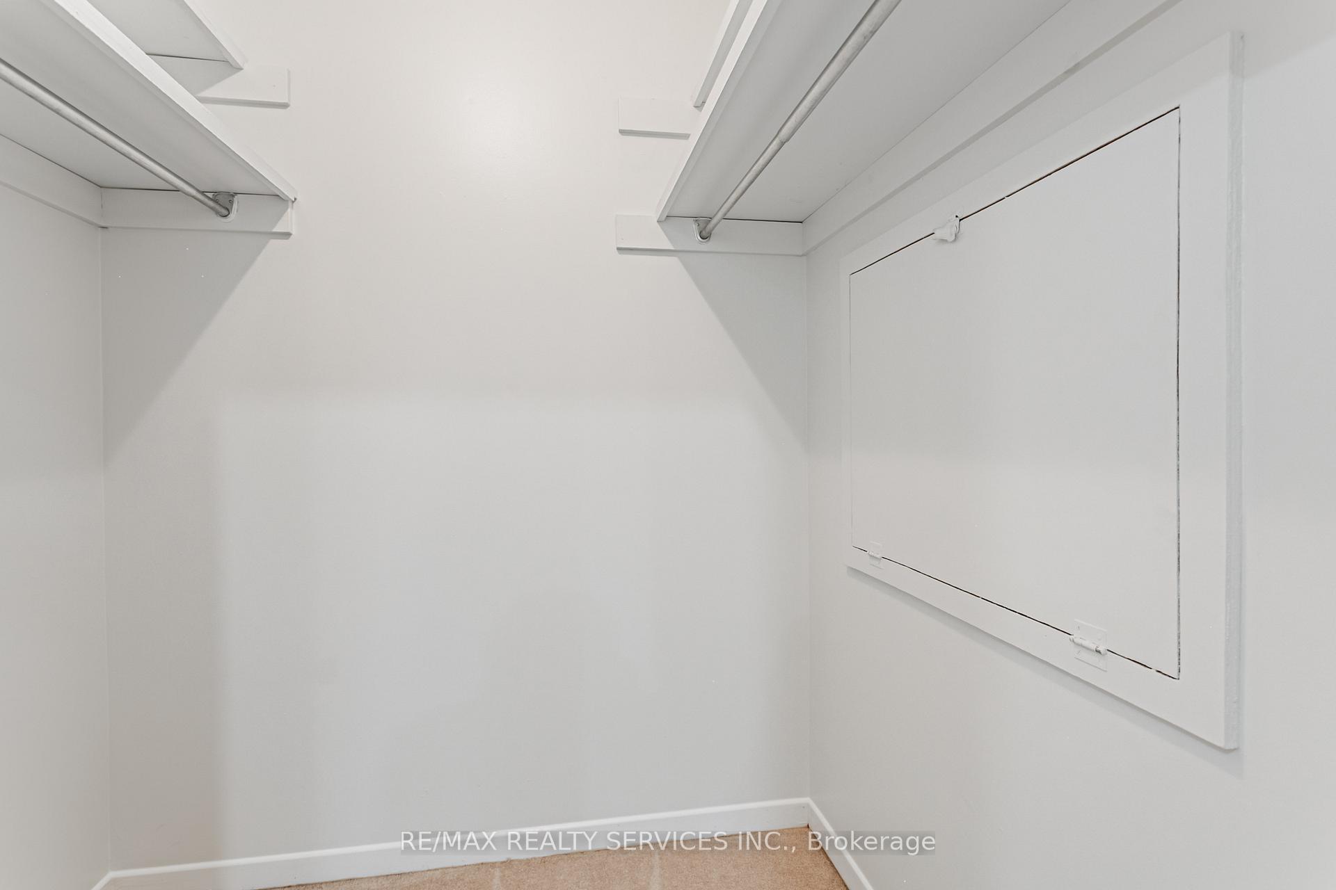 Photo 34 of 16 Marchmount Crescent, Brampton, Central Park — HOMEH