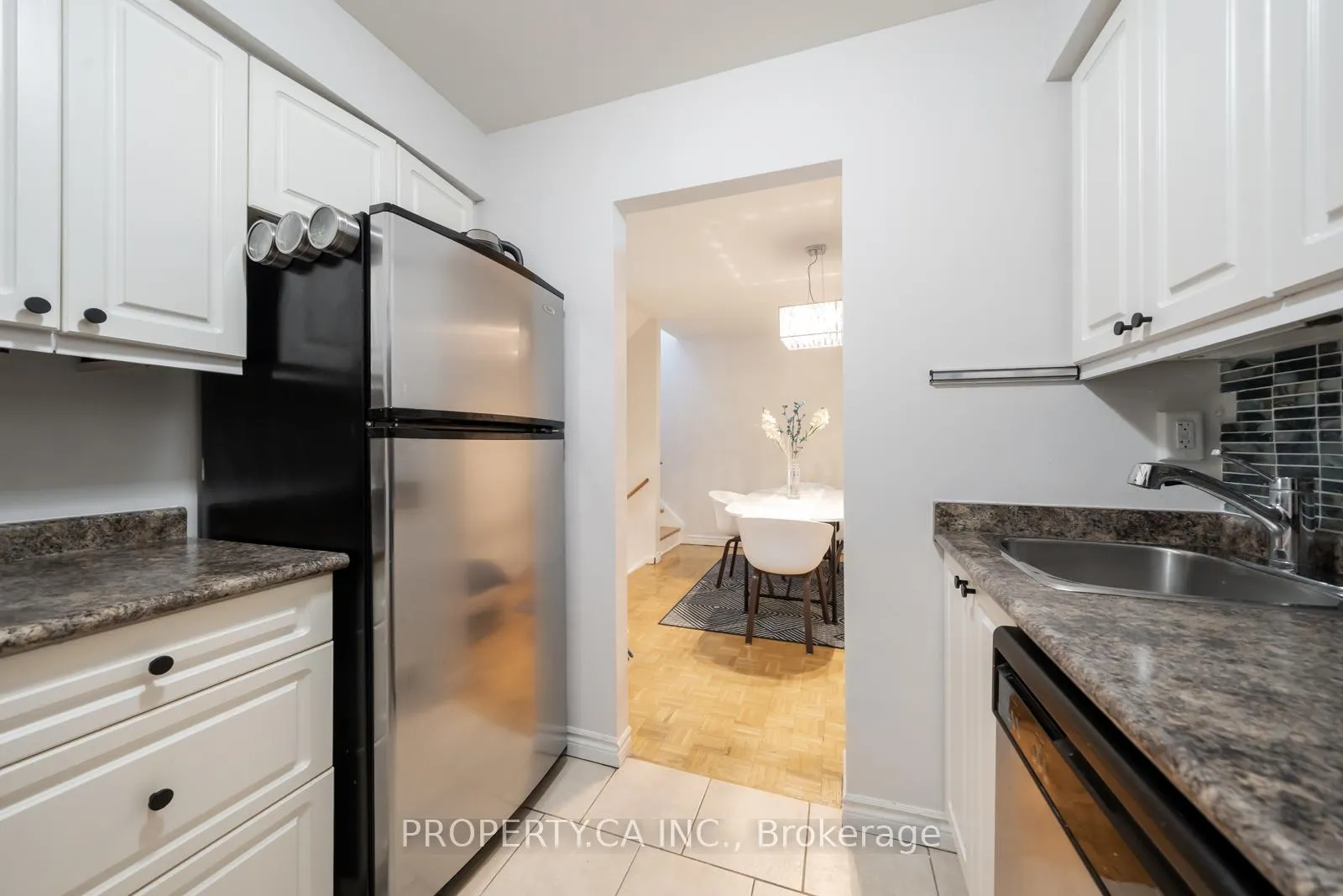 Photo 12 of 311 Milestone Crescent, Aurora, Aurora Village — HOMEH