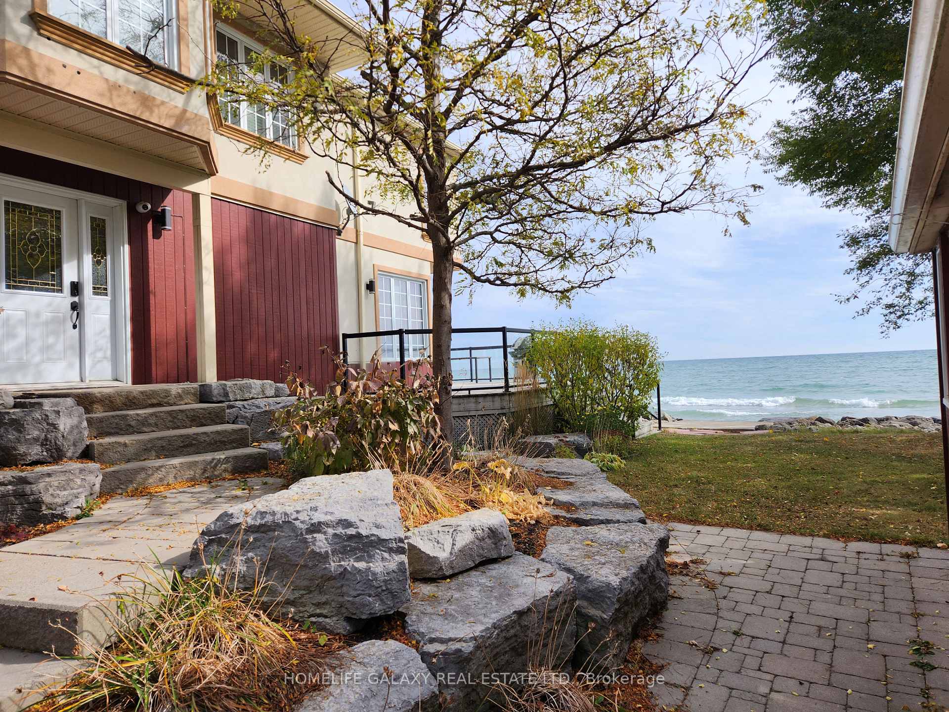 Photo 4 of 55 Cedar Crest Beach Road, Clarington, Bowmanville — HOMEH