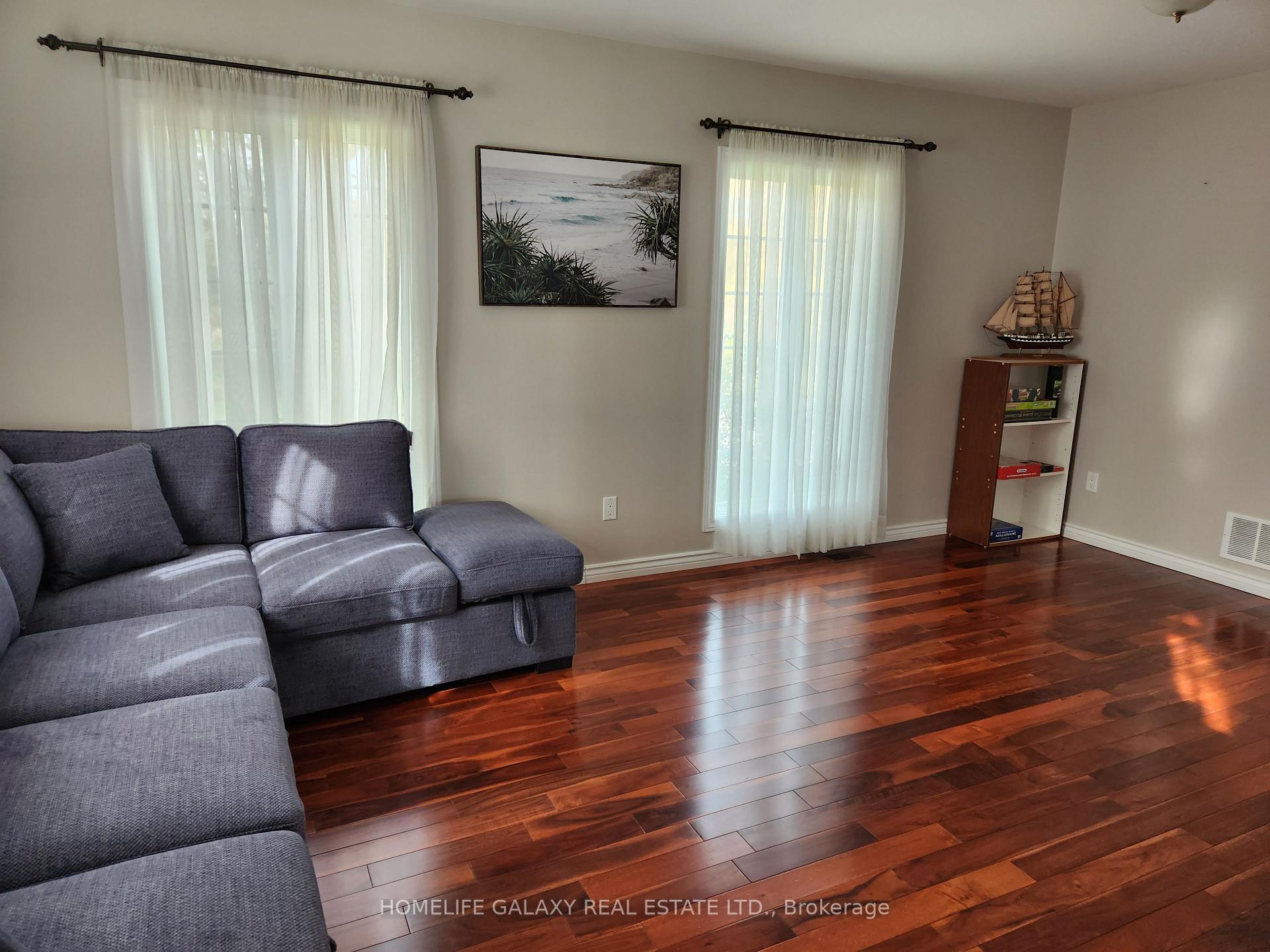Photo 7 of 55 Cedar Crest Beach Road, Clarington, Bowmanville — HOMEH