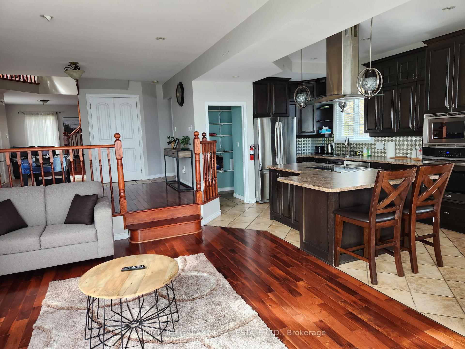 Photo 11 of 55 Cedar Crest Beach Road, Clarington, Bowmanville — HOMEH