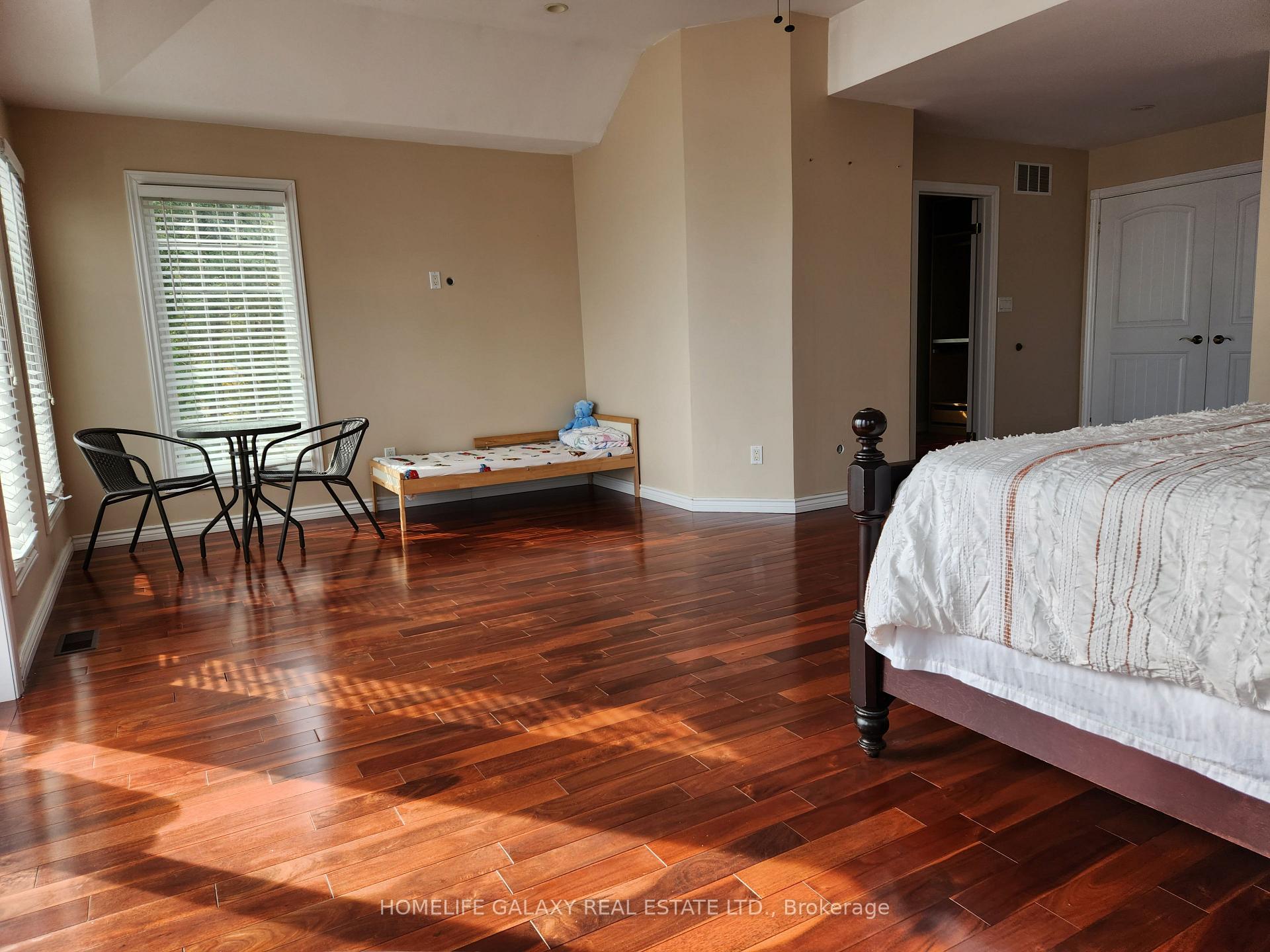 Photo 23 of 55 Cedar Crest Beach Road, Clarington, Bowmanville — HOMEH