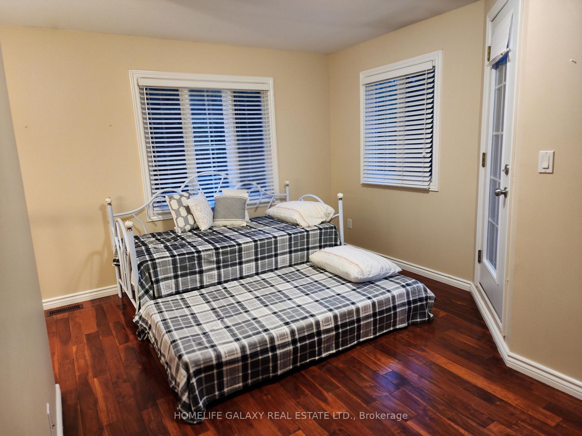 Photo 28 of 55 Cedar Crest Beach Road, Clarington, Bowmanville — HOMEH