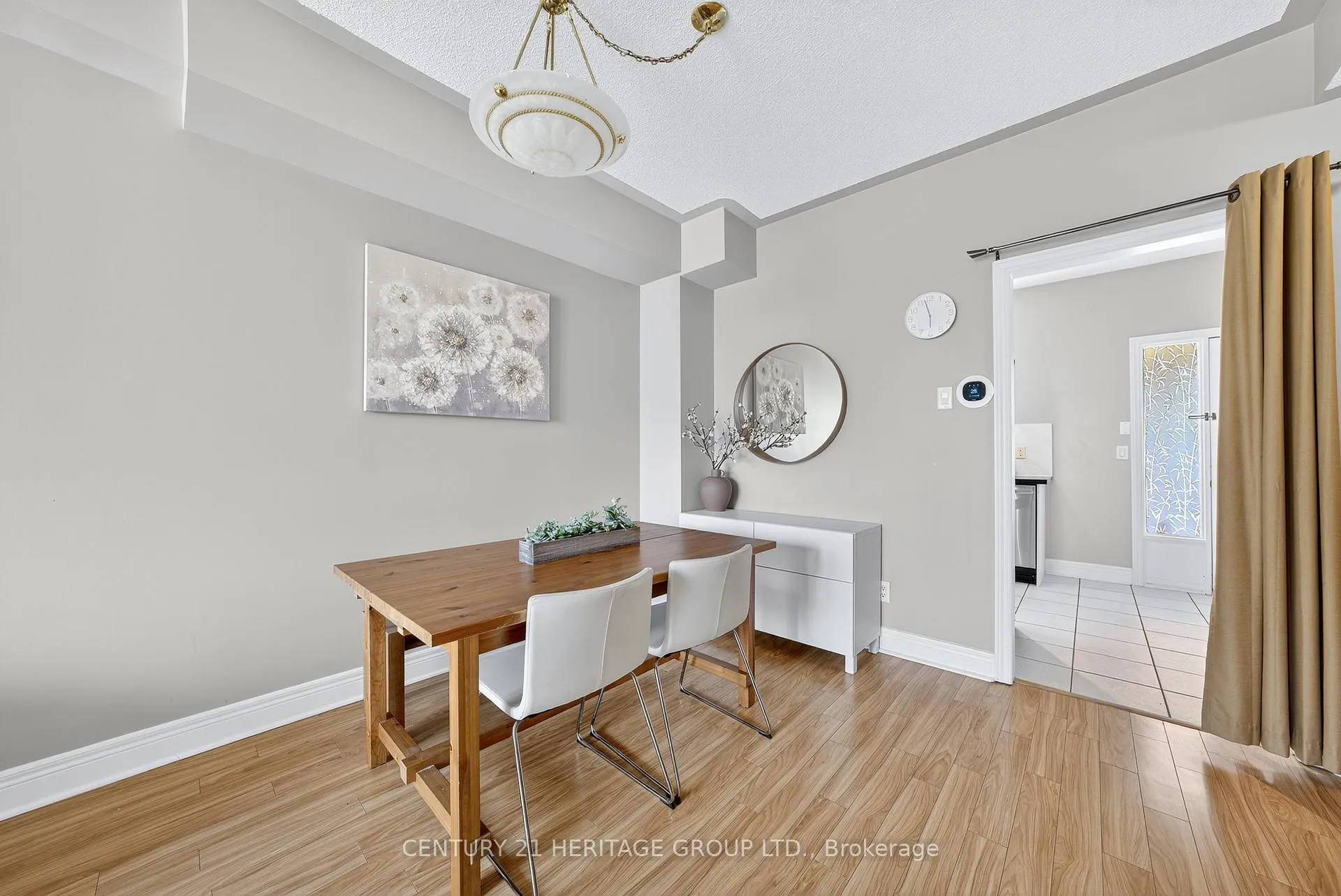 Photo 11 of 82 Suncrest Boulevard, Markham, Commerce Valley — HOMEH