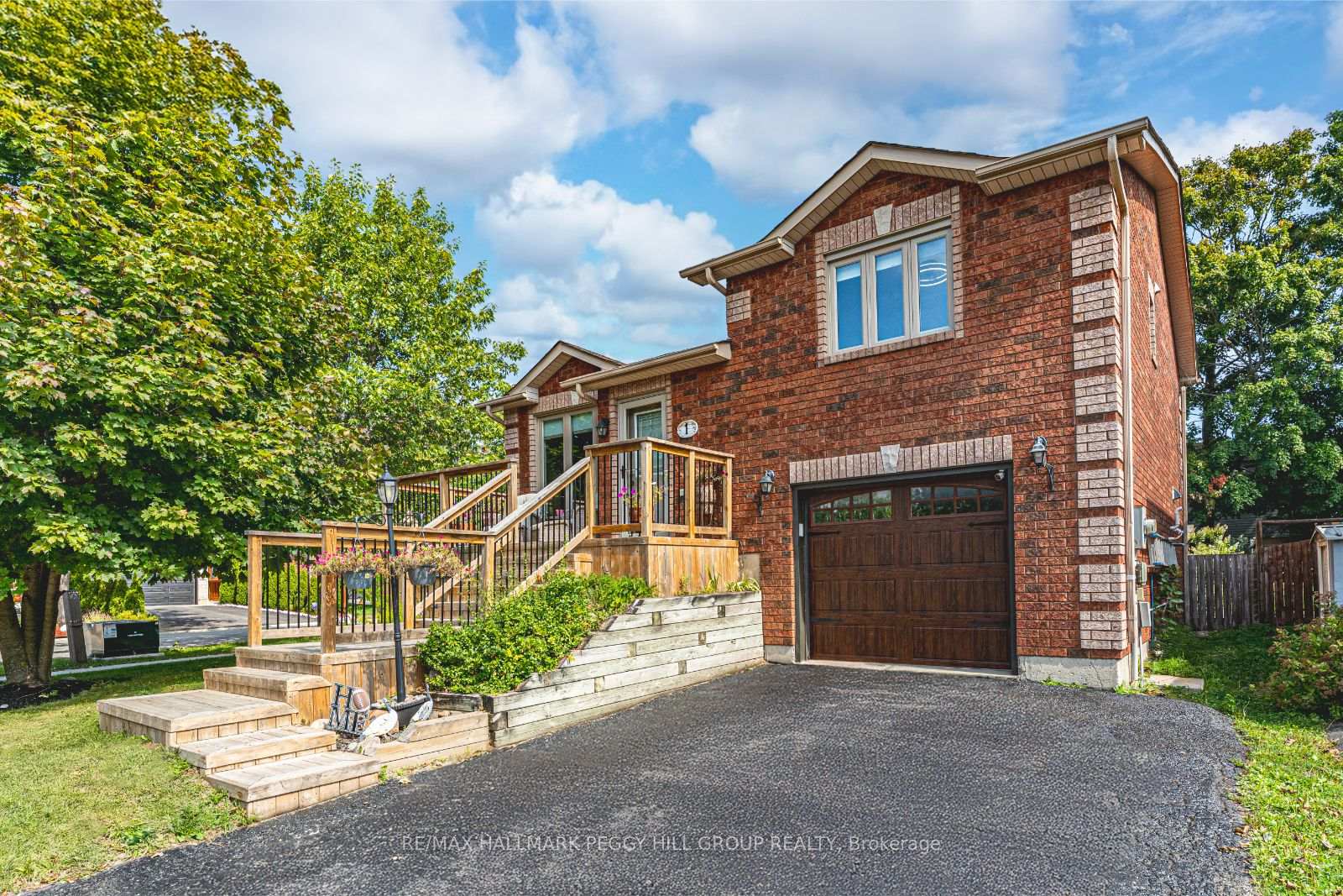 Photo 1 of 1 Wessenger Drive, Barrie, Holly — HOMEH