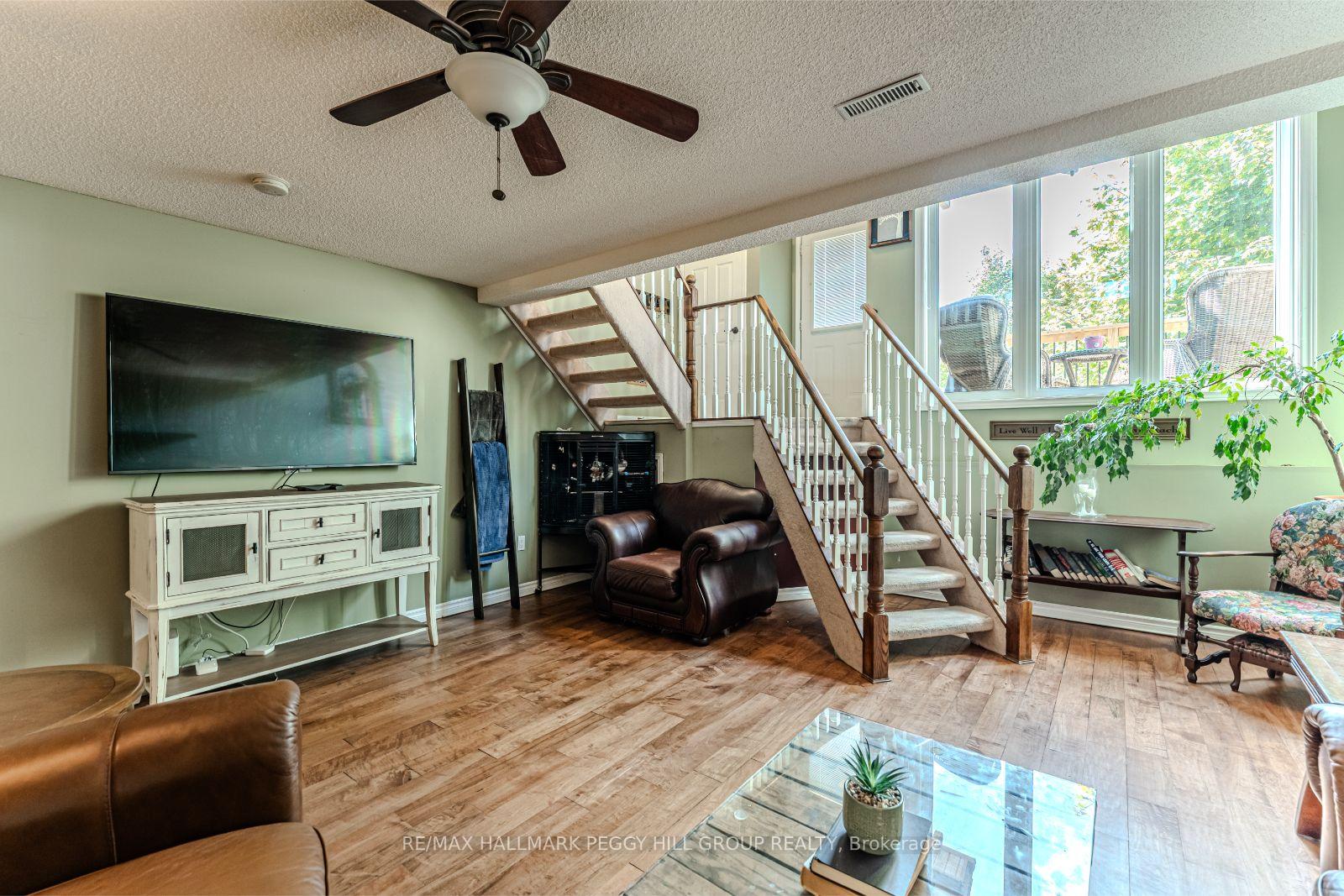Photo 9 of 1 Wessenger Drive, Barrie, Holly — HOMEH